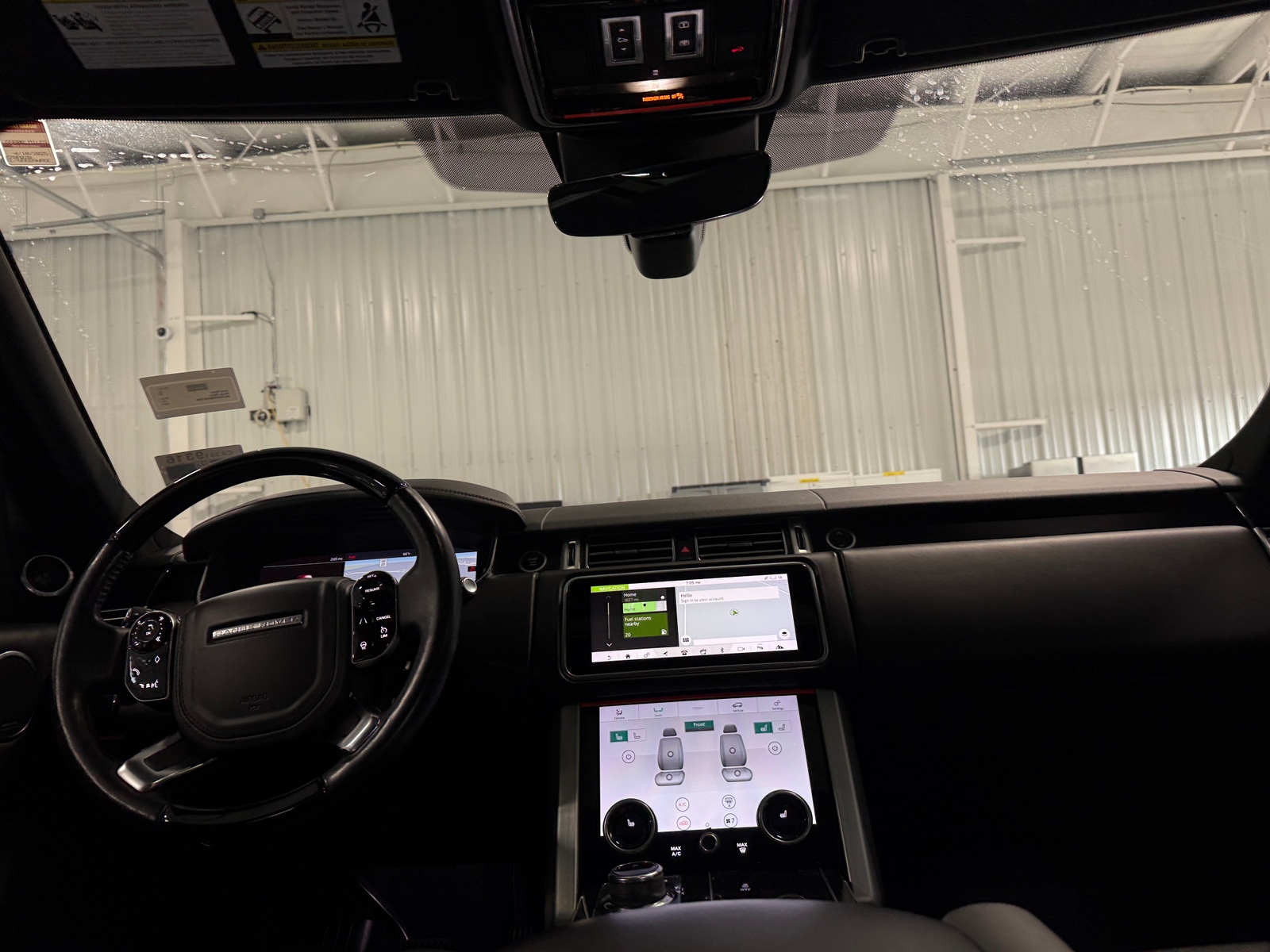 Thumbnail: 2019 Land Rover Range Rover - 2