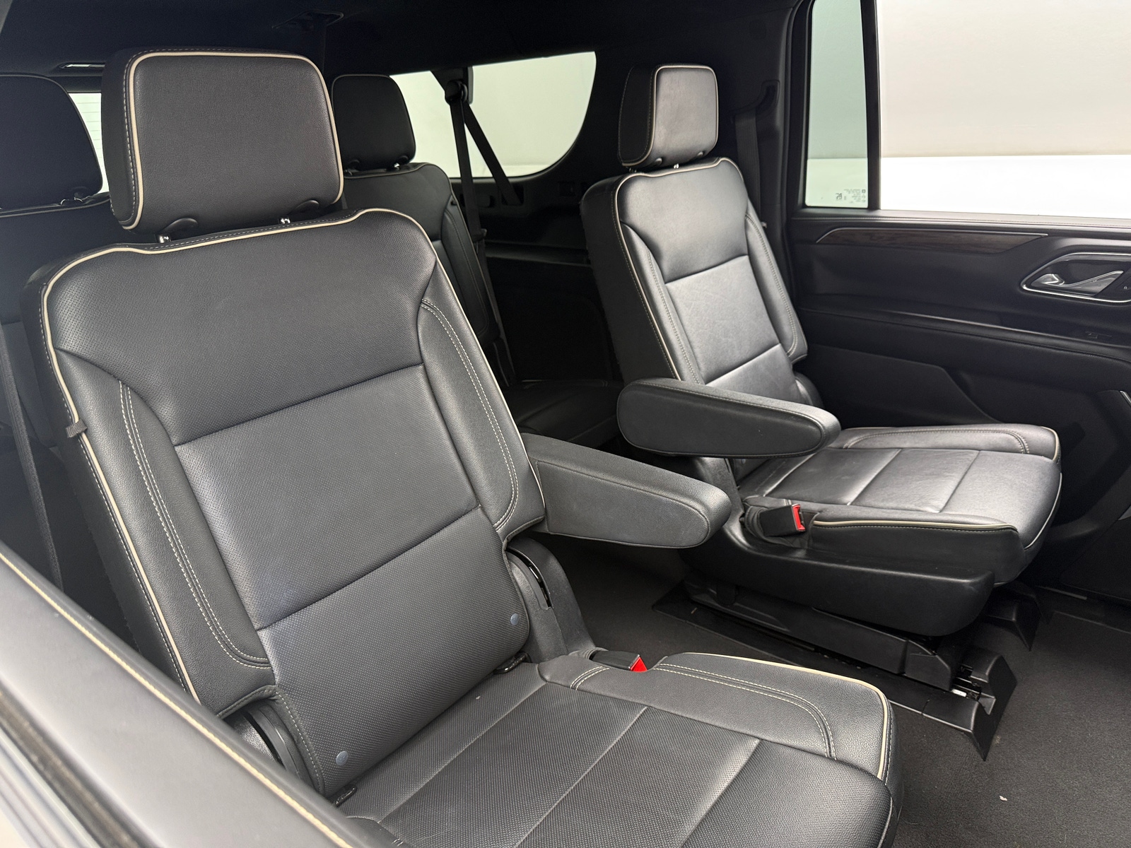 Thumbnail: 2023 Chevrolet Suburban - 5