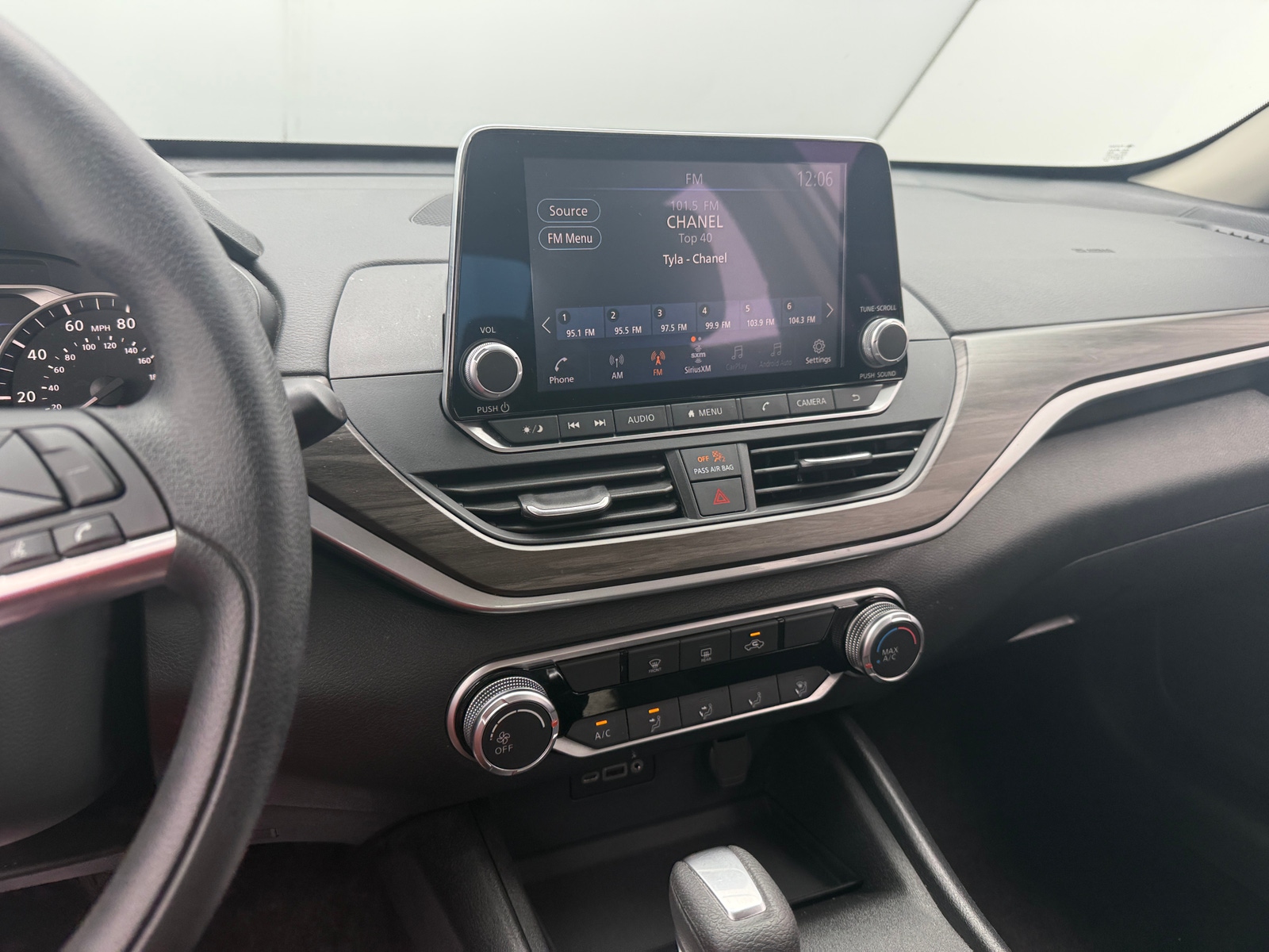 Thumbnail: 2025 Nissan Altima - 4