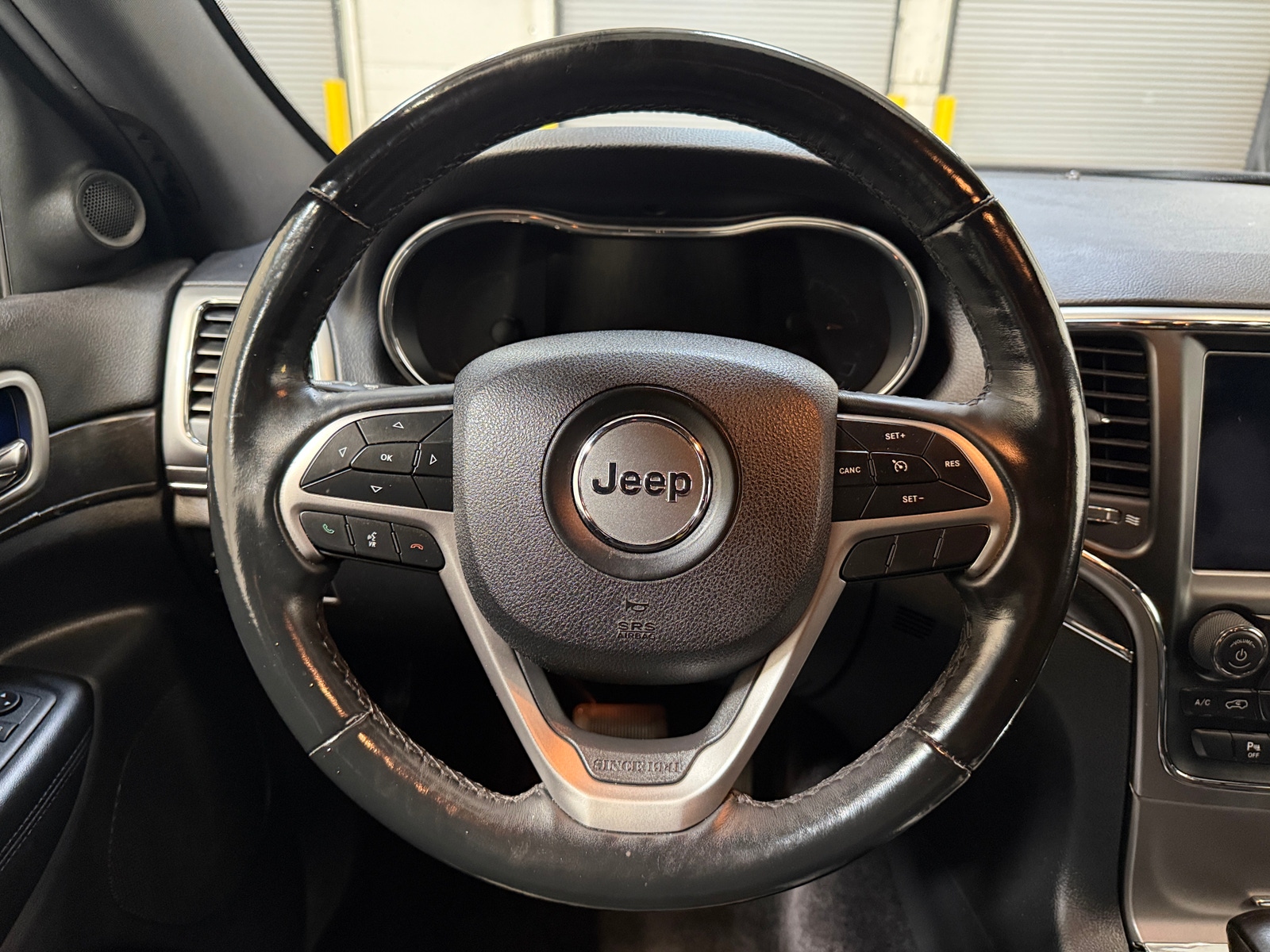 Thumbnail: 2018 Jeep Grand Cherokee - 4