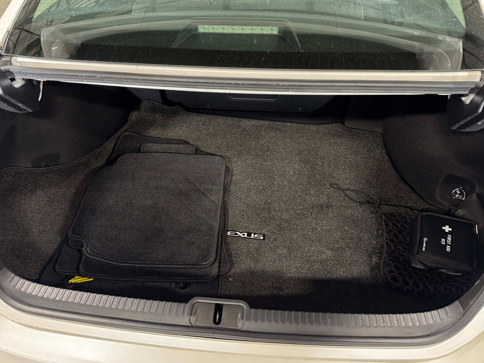 Thumbnail: 2019 Lexus ES - 7