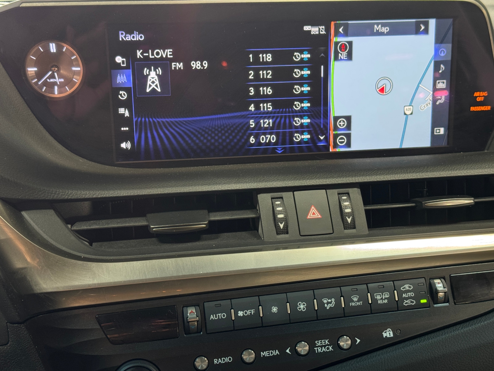 Thumbnail: 2019 Lexus ES - 4