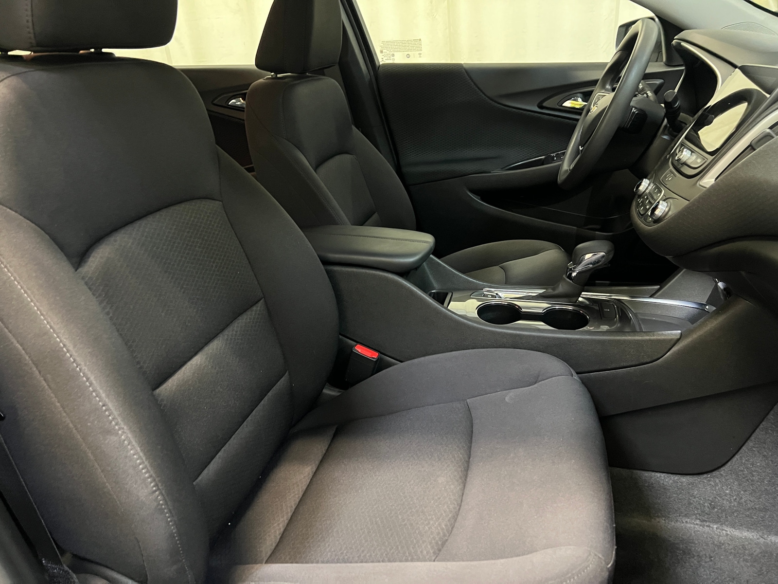 Thumbnail: 2023 Chevrolet Malibu - 2