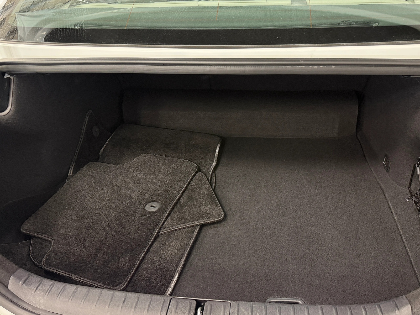 Thumbnail: 2025 Genesis G70 - 6