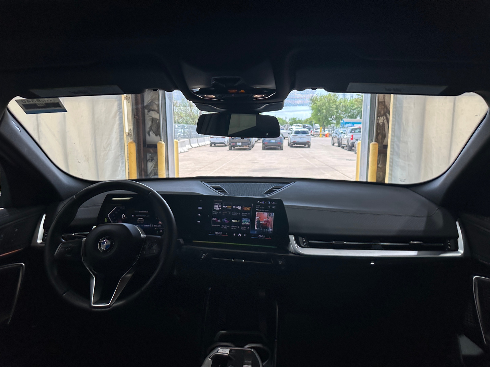 Thumbnail: 2025 BMW X2 - 2