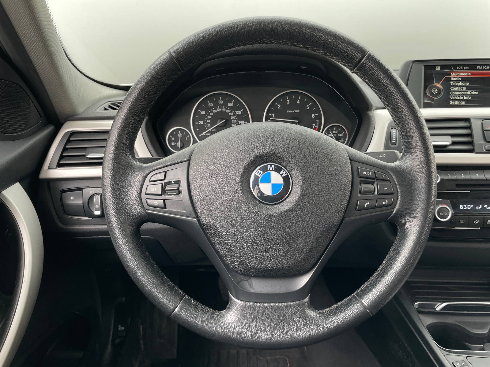 Thumbnail: 2017 BMW 3 Series - 4