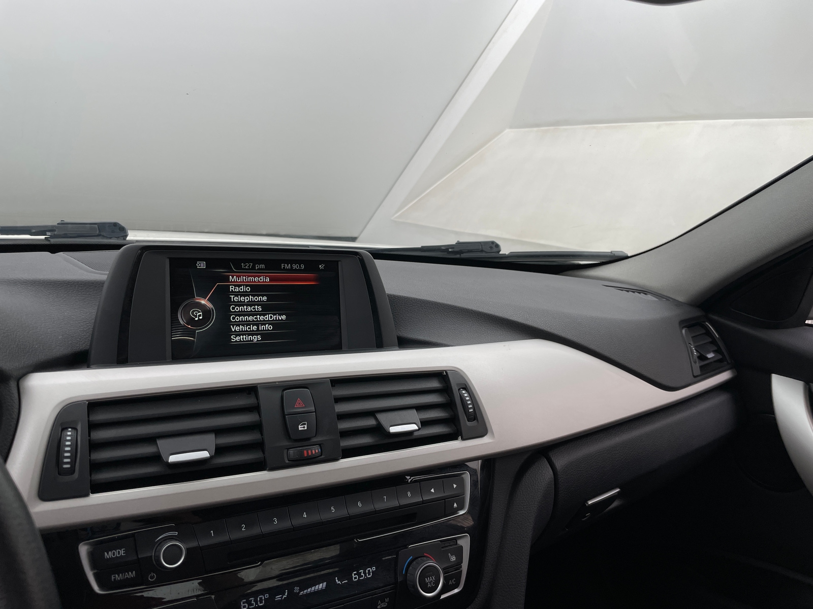 Thumbnail: 2017 BMW 3 Series - 3