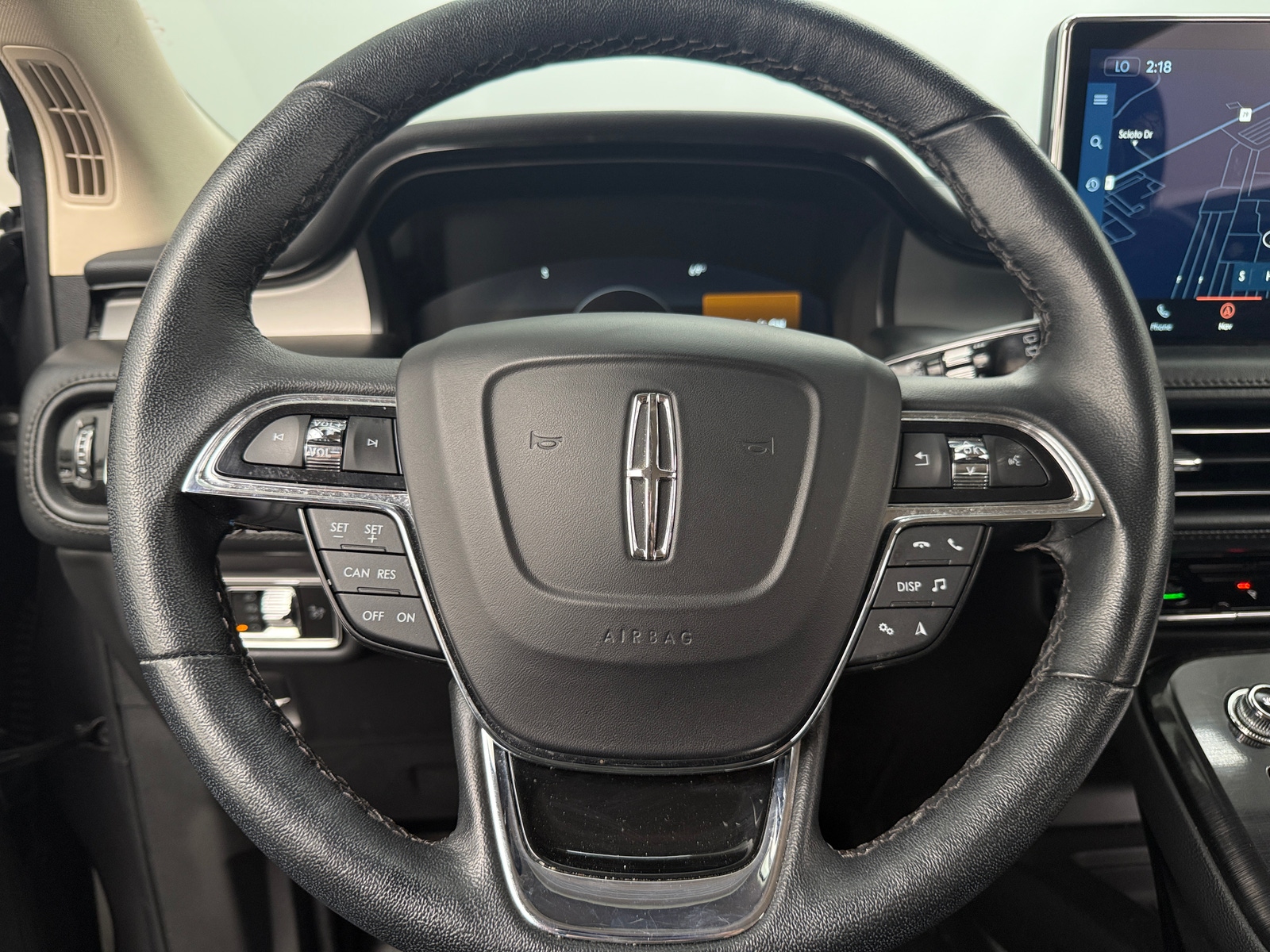 Thumbnail: 2023 Lincoln Nautilus - 4