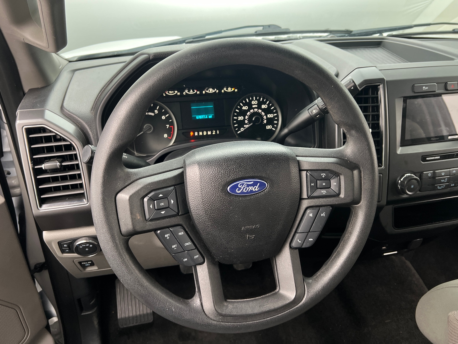 Thumbnail: 2018 Ford Econoline - 5