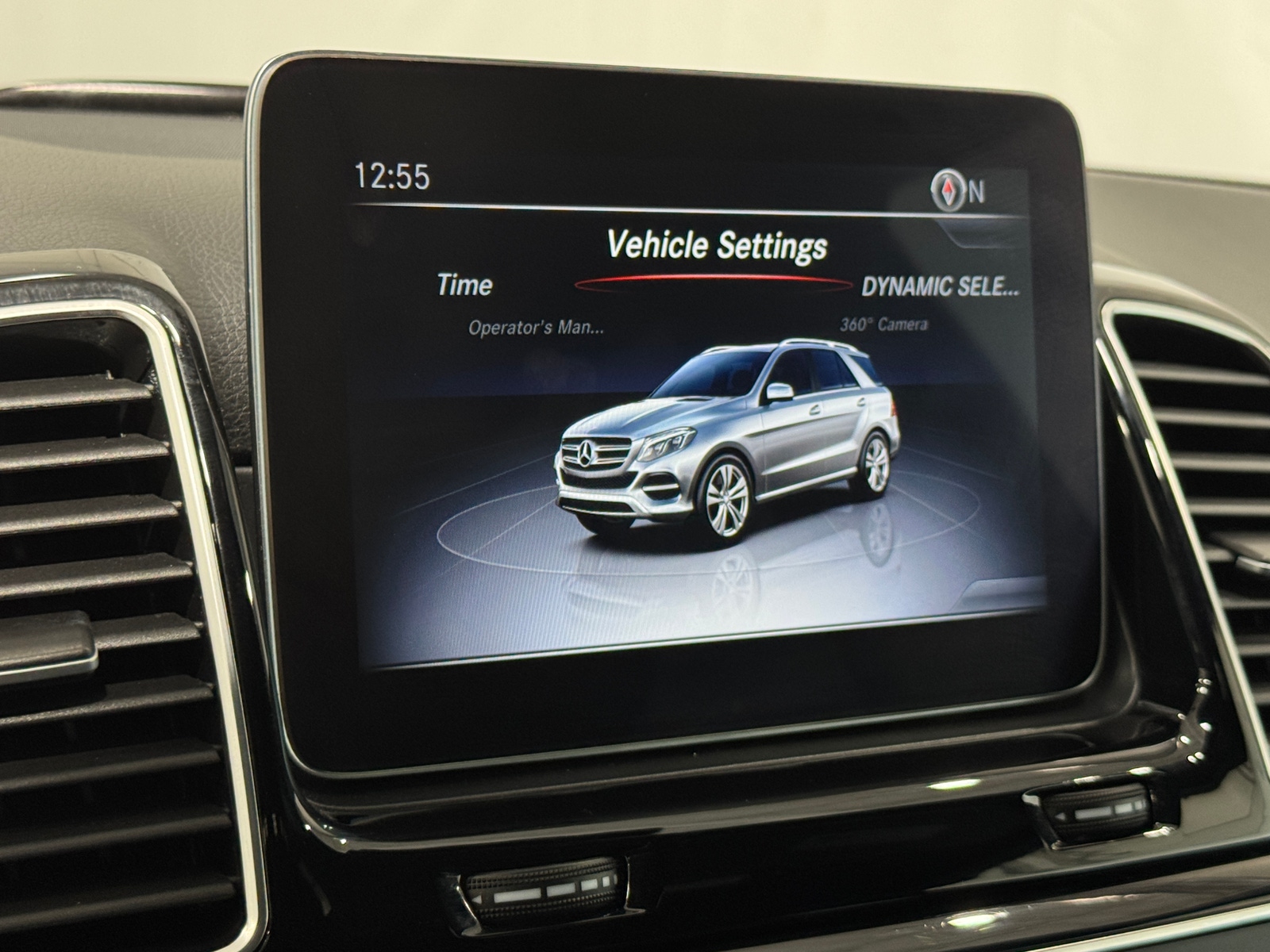 Thumbnail: 2019 Mercedes-Benz GLE - 3