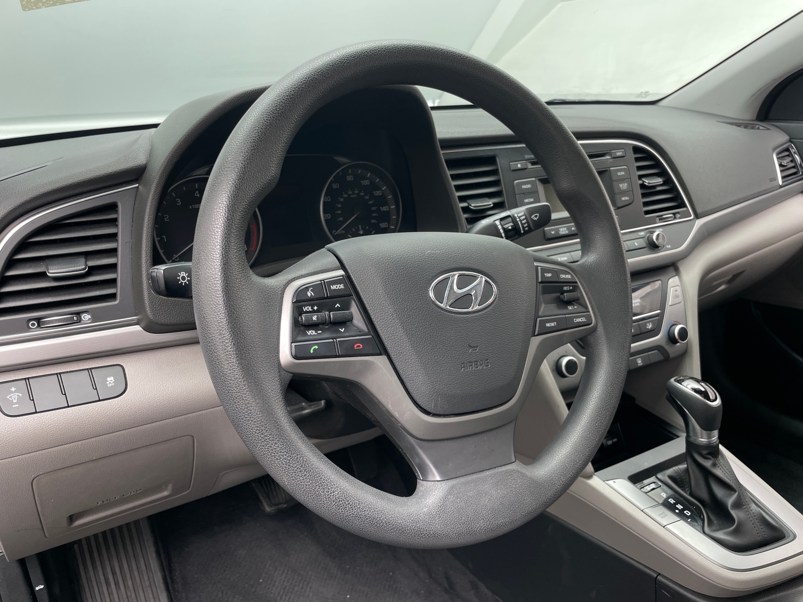 Thumbnail: 2018 Hyundai Elantra - 5