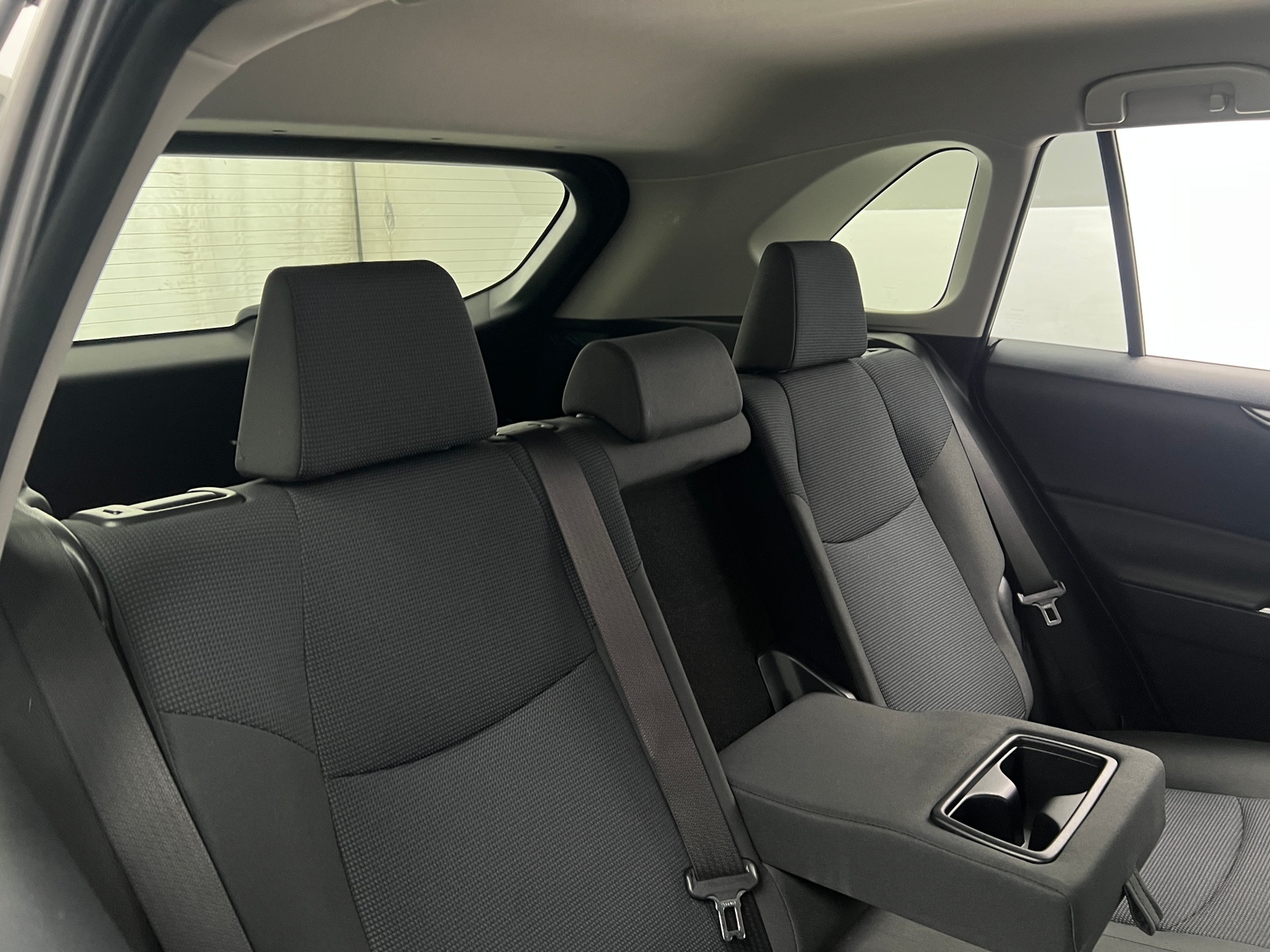 Thumbnail: 2019 Toyota RAV4 - 6