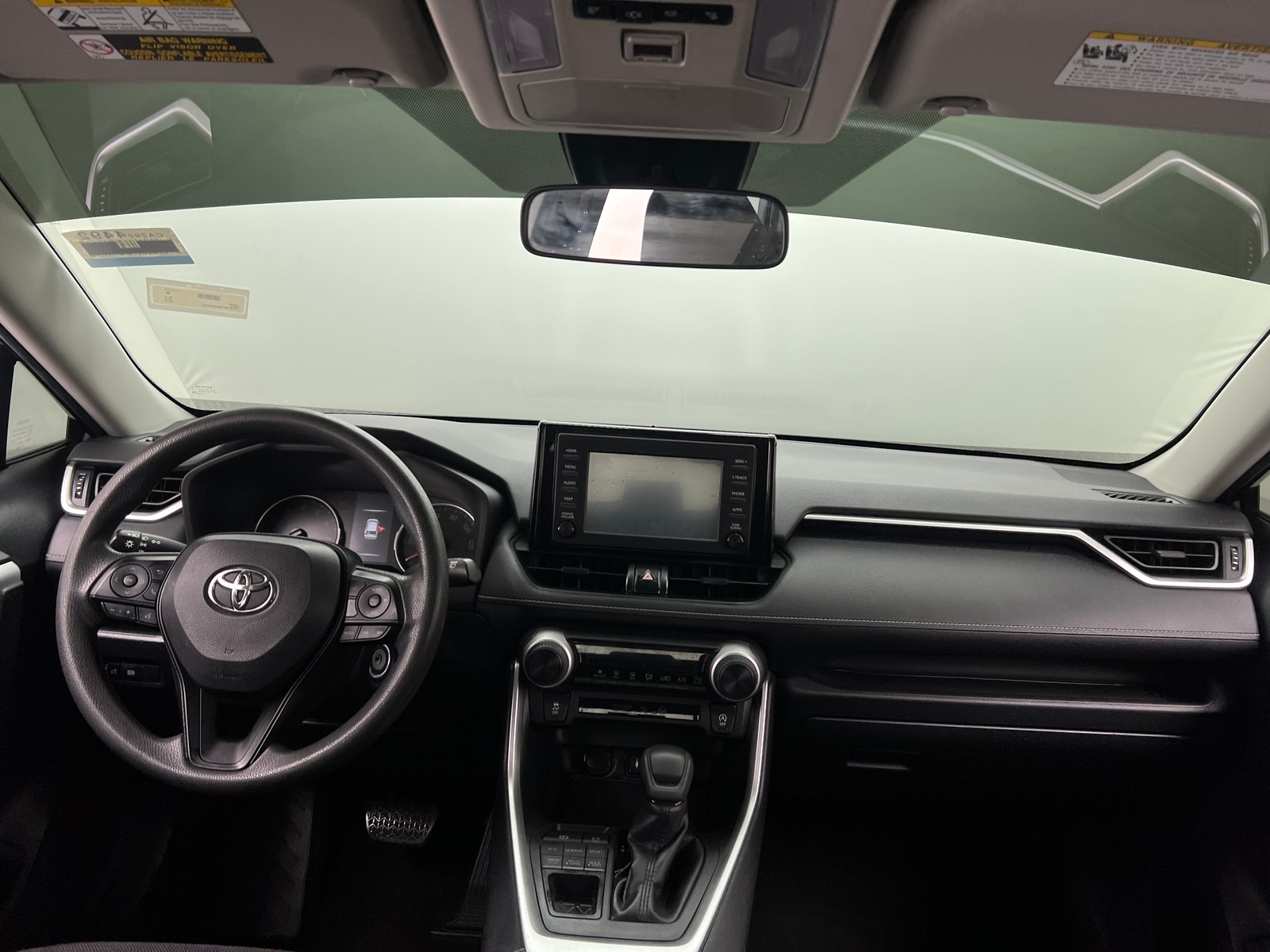 Thumbnail: 2019 Toyota RAV4 - 3