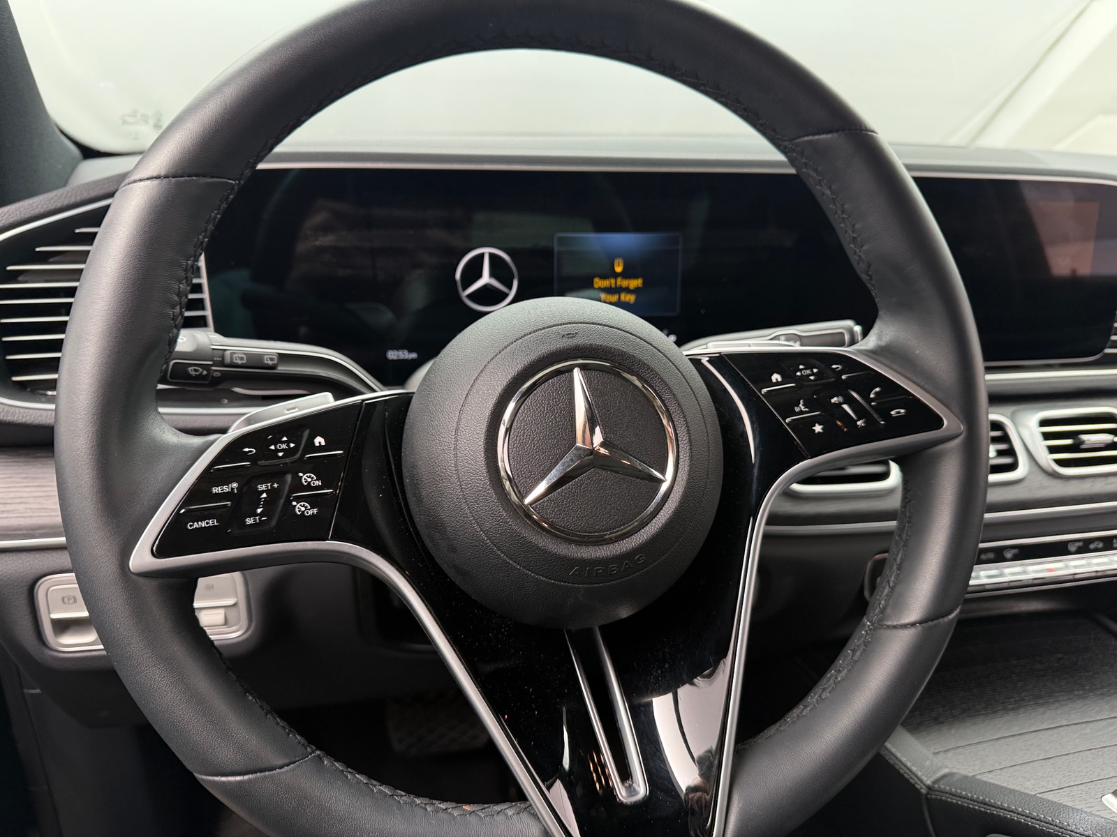 Thumbnail: 2025 Mercedes-Benz GLE - 4