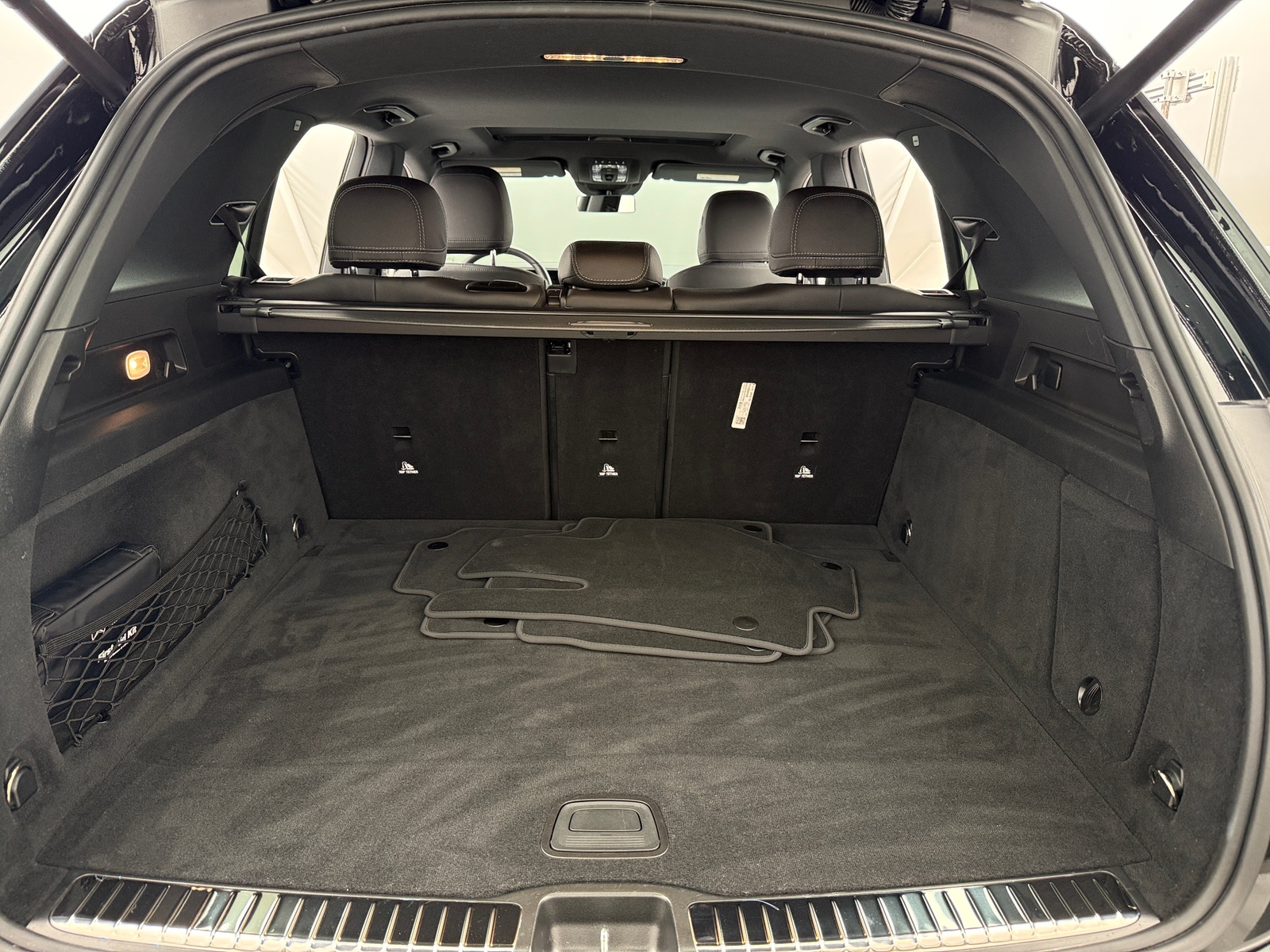 Thumbnail: 2025 Mercedes-Benz GLE - 6