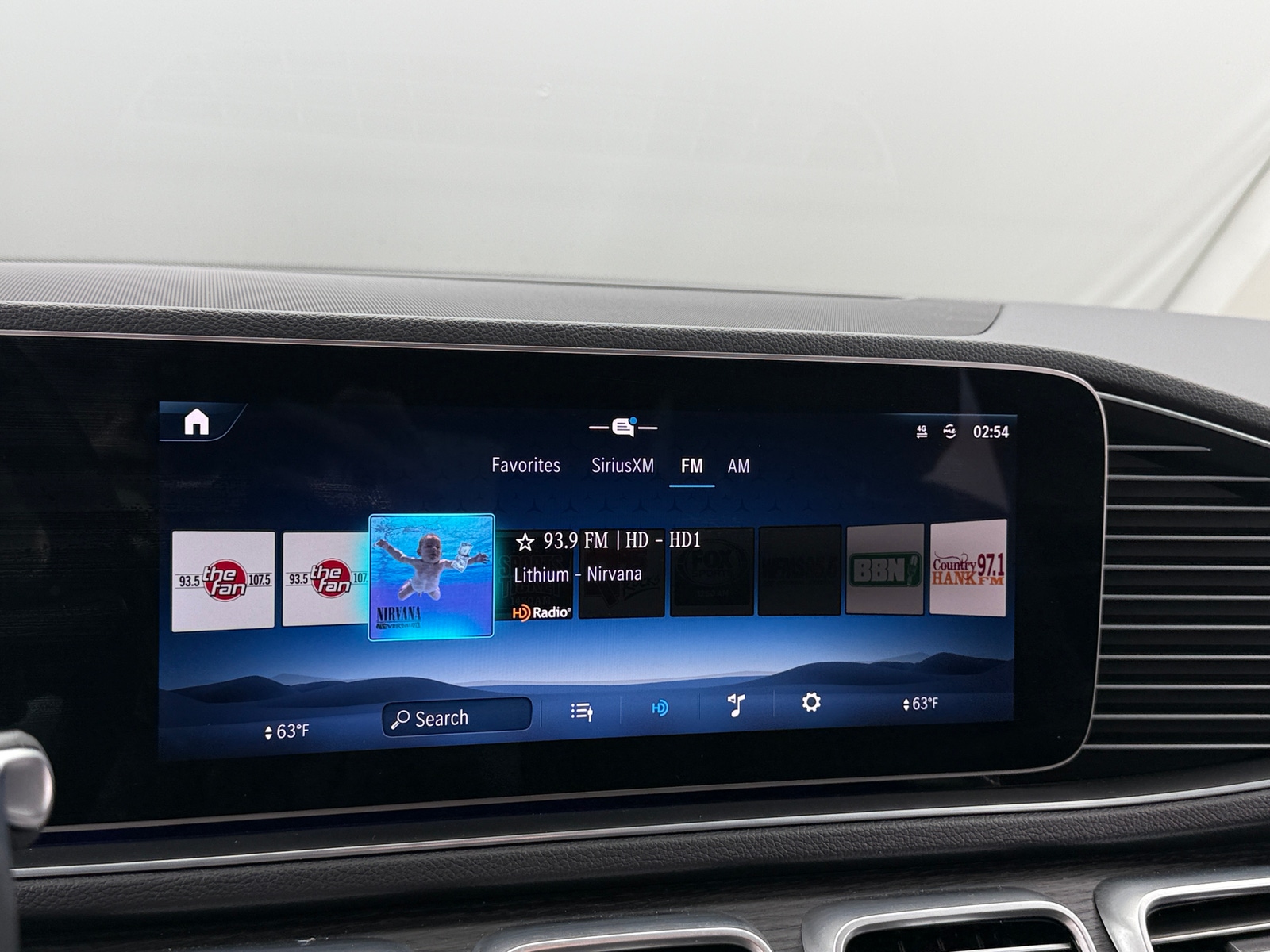 Thumbnail: 2025 Mercedes-Benz GLE - 3