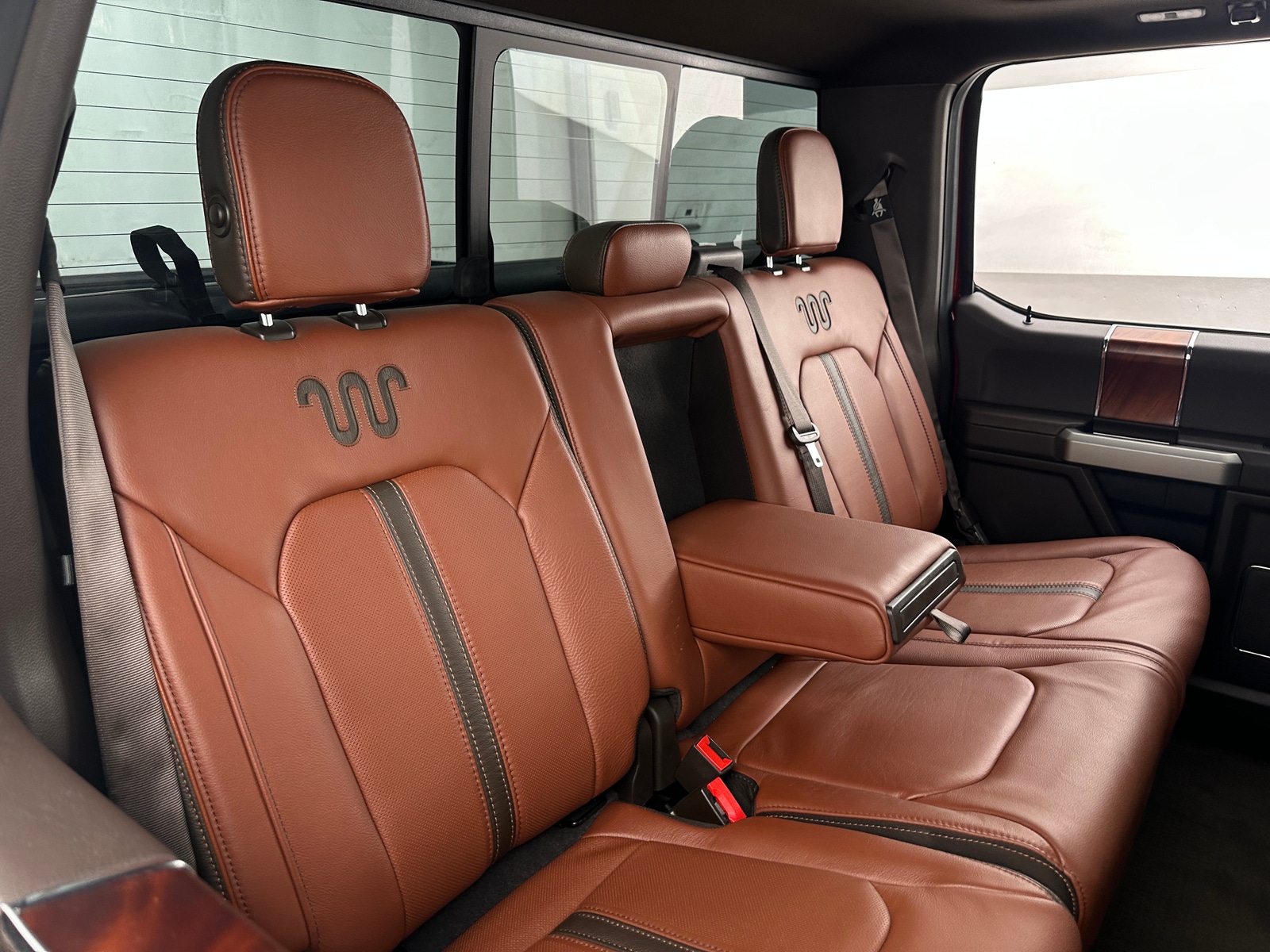 Thumbnail: 2019 Ford Econoline - 5