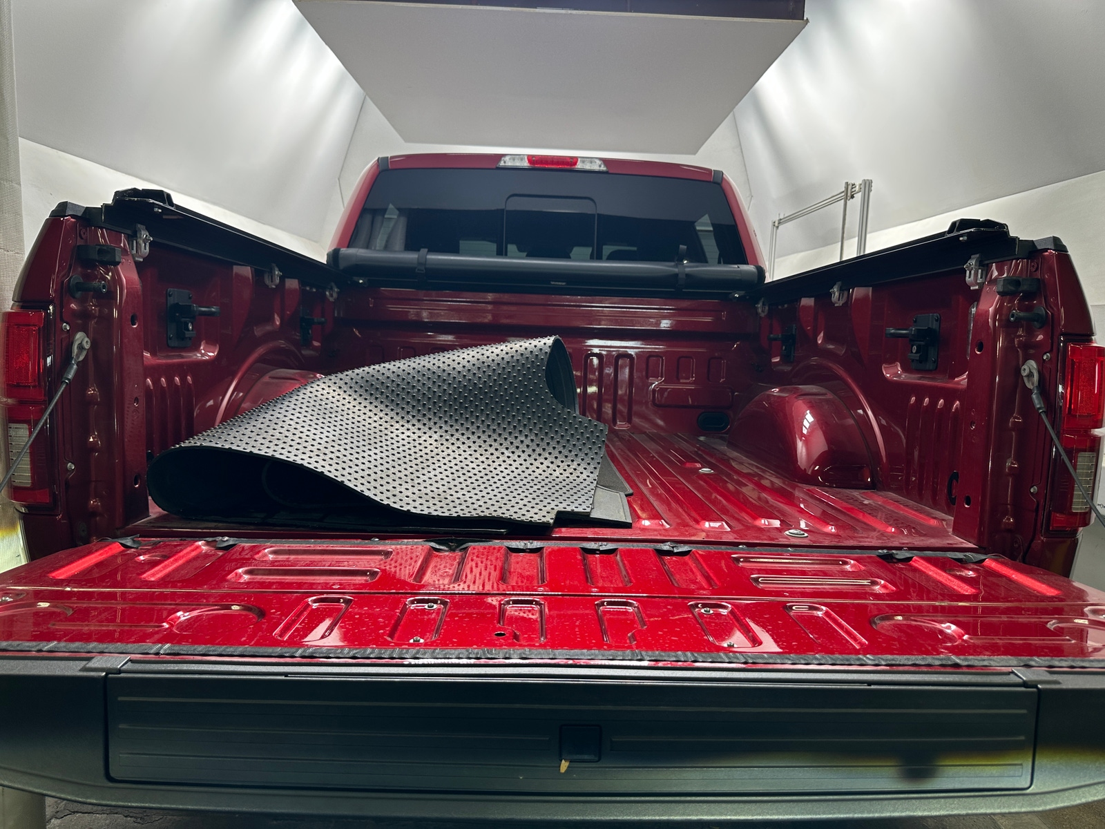 Thumbnail: 2019 Ford Econoline - 6