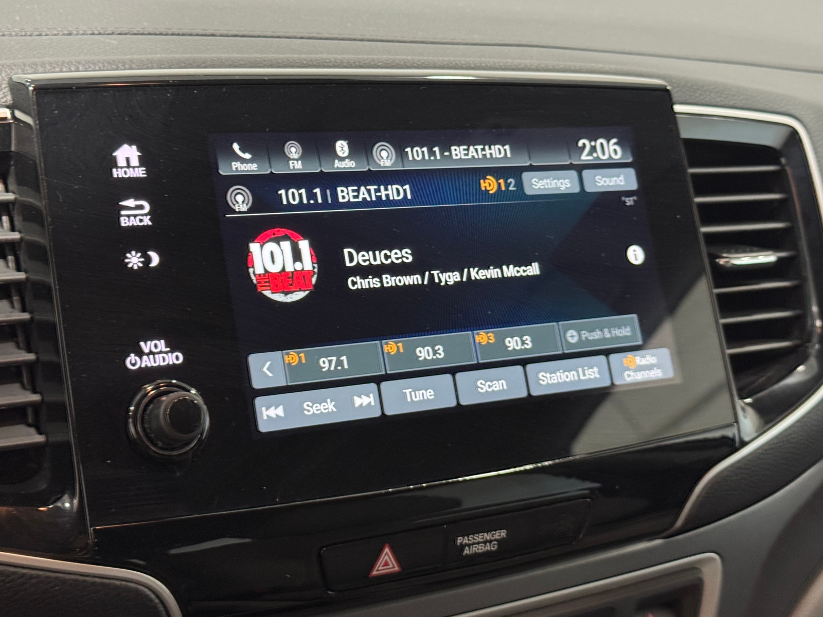 Thumbnail: 2019 Honda Pilot - 4