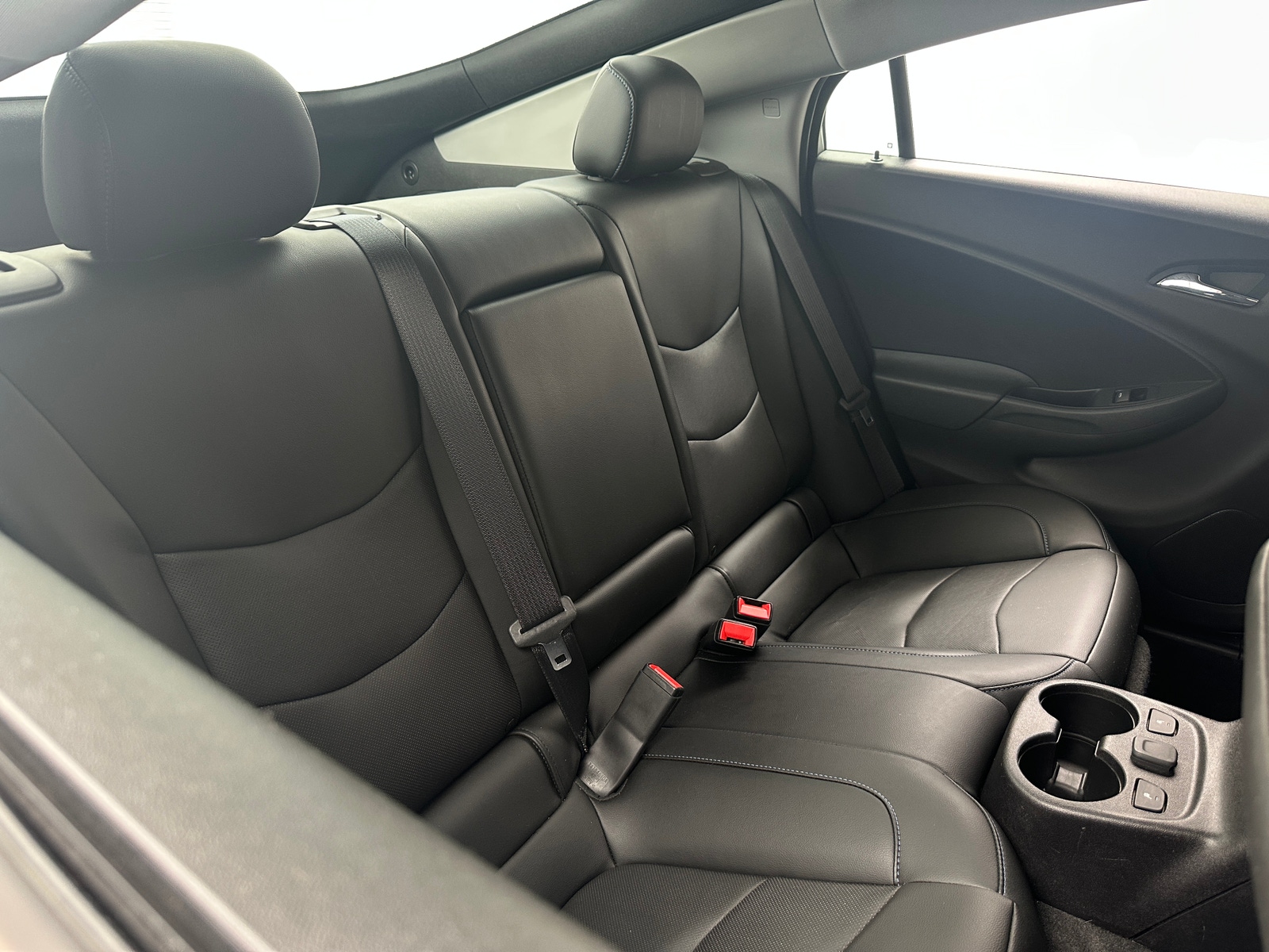 Thumbnail: 2018 Chevrolet Volt - 5