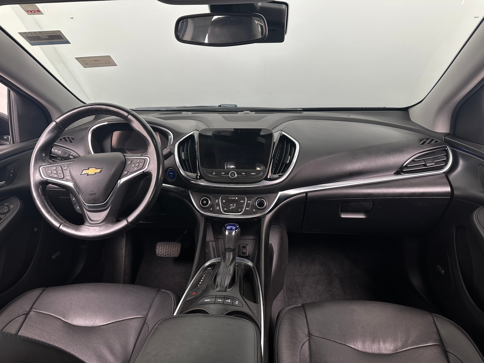 Thumbnail: 2018 Chevrolet Volt - 2