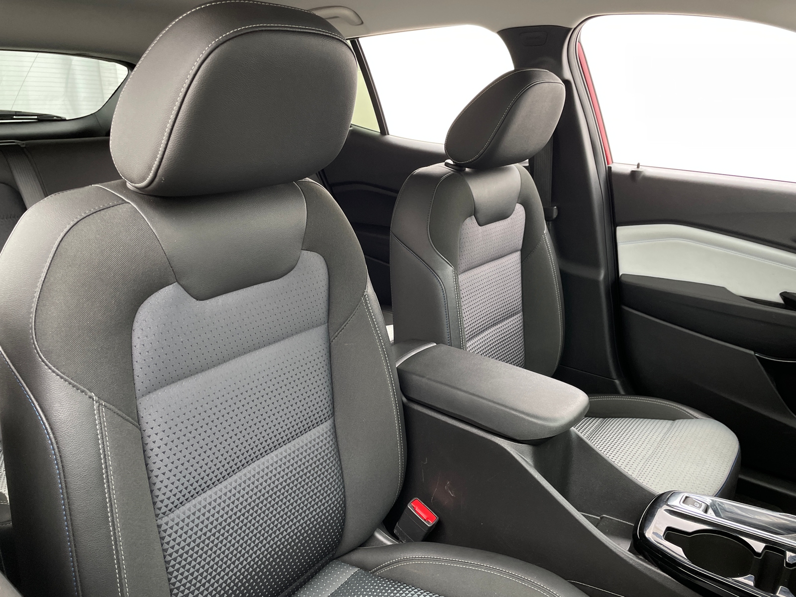 Thumbnail: 2025 Chevrolet Trax - 2