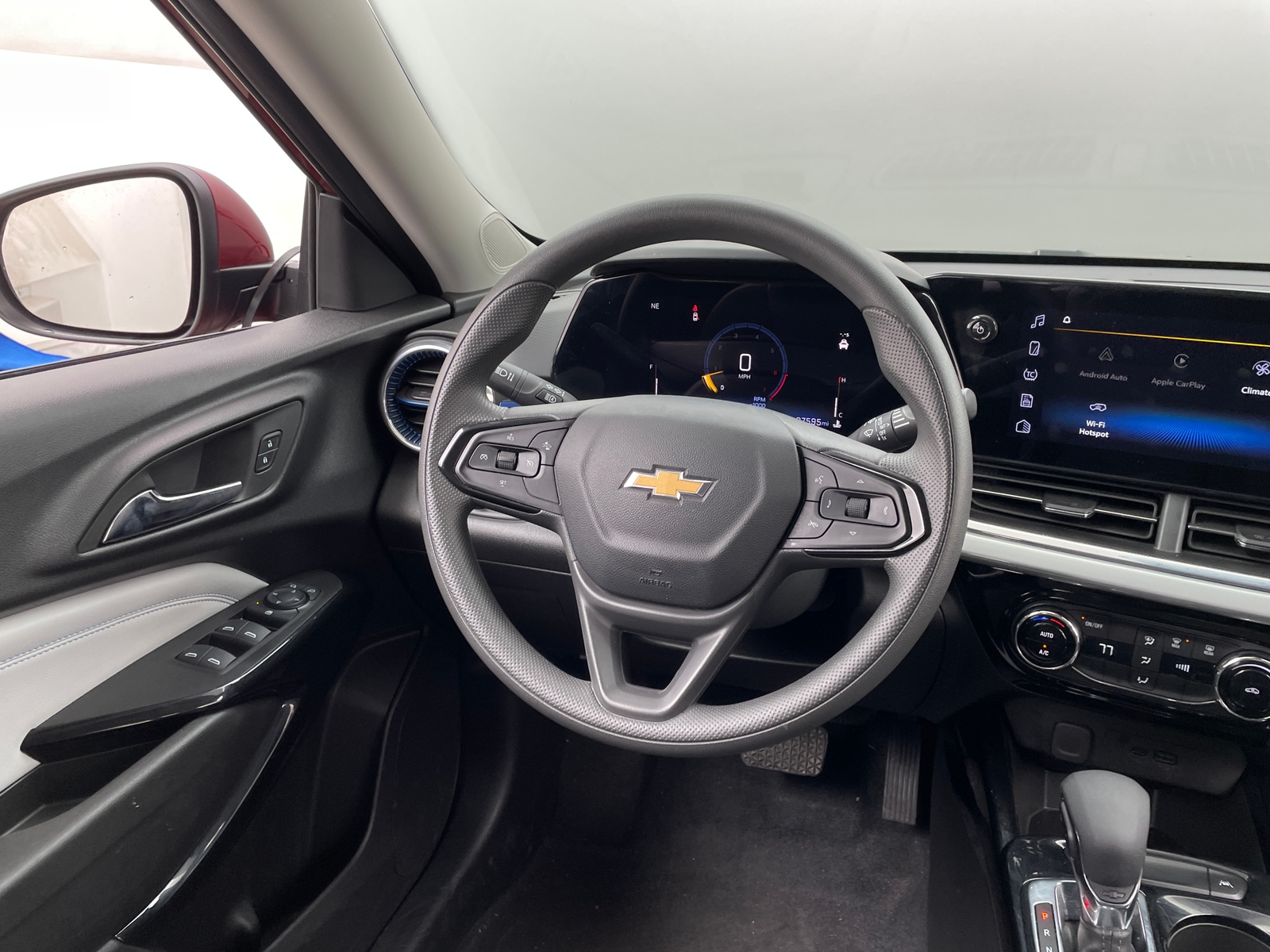 Thumbnail: 2025 Chevrolet Trax - 5