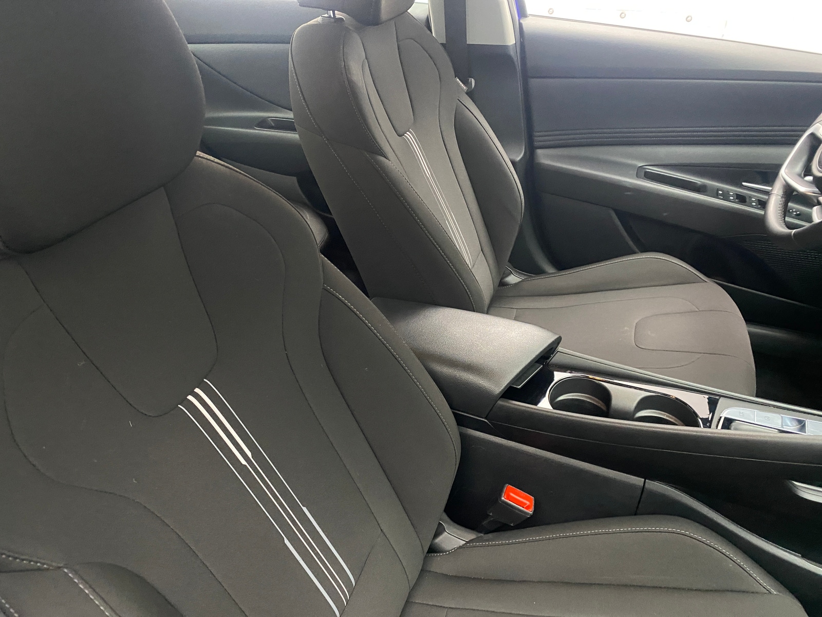 Thumbnail: 2025 Hyundai Elantra - 2