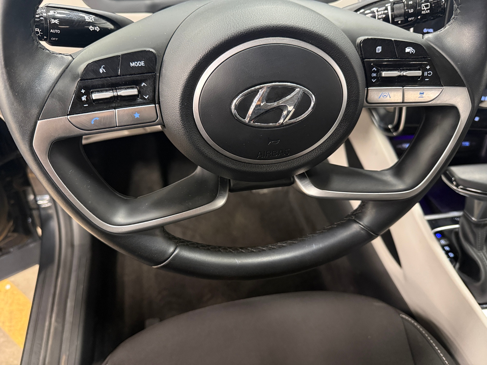 Thumbnail: 2022 Hyundai Tucson - 5