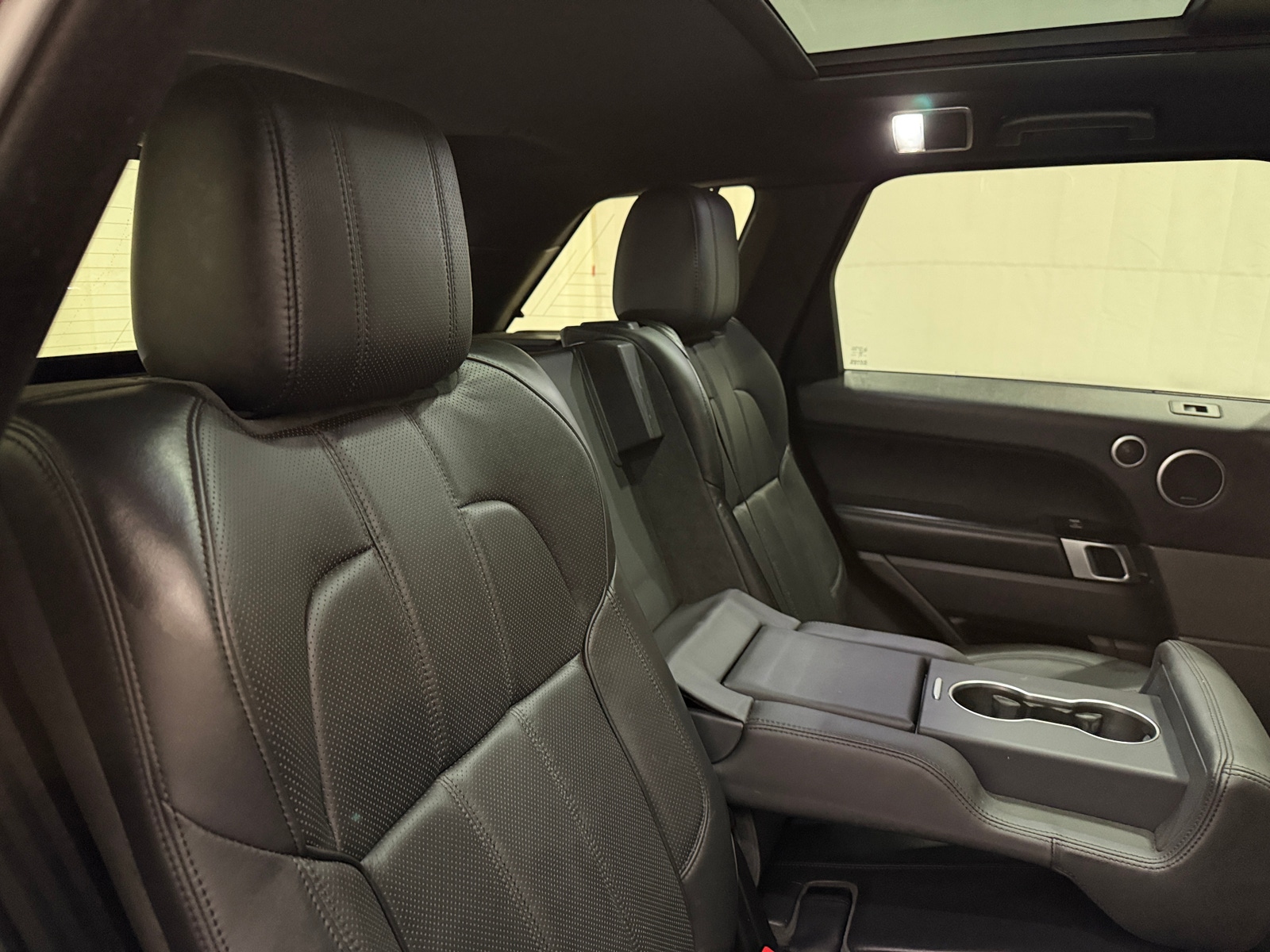 Thumbnail: 2016 Land Rover Range Rover Sport - 5
