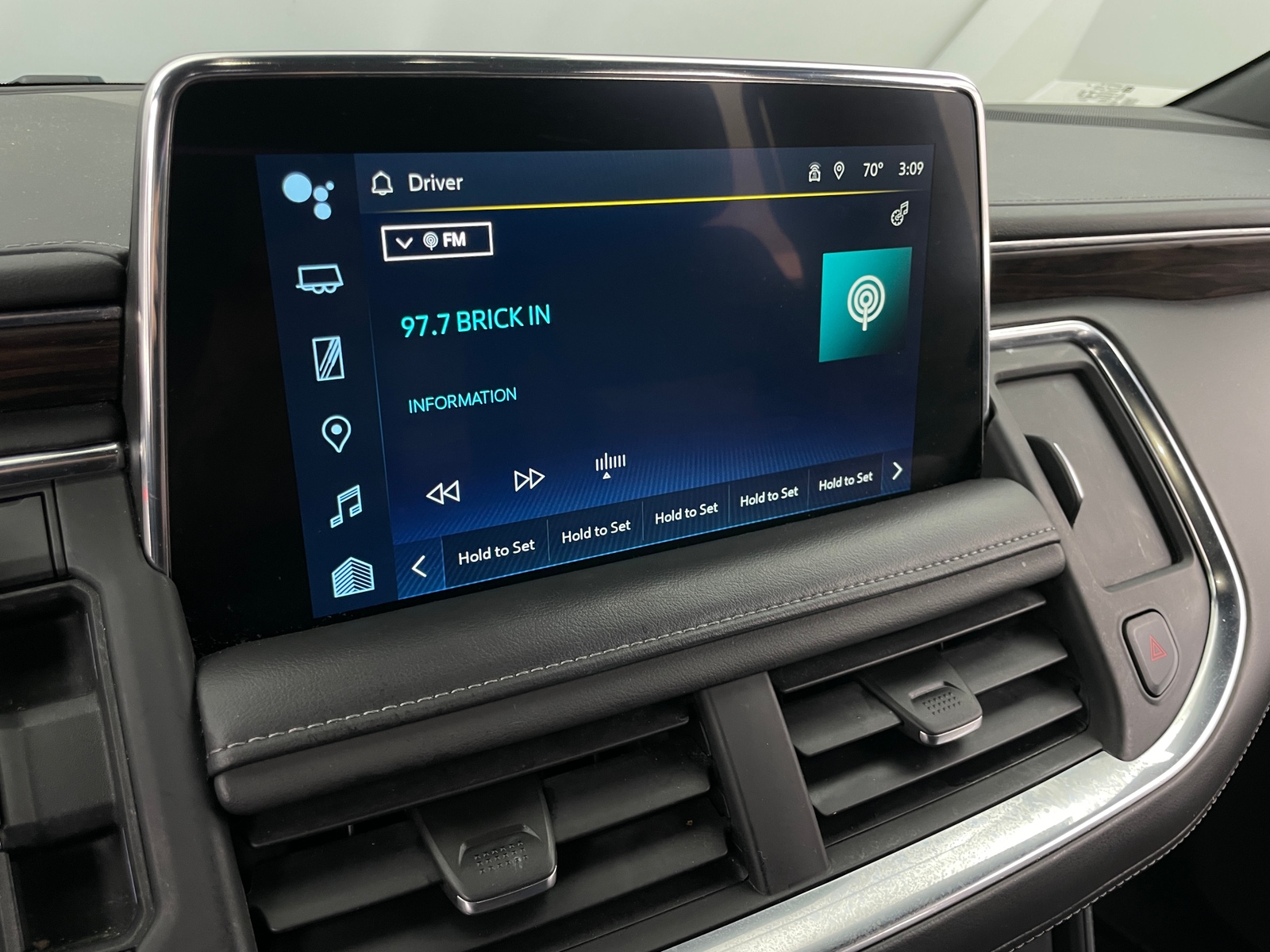 Thumbnail: 2023 Chevrolet Tahoe - 3