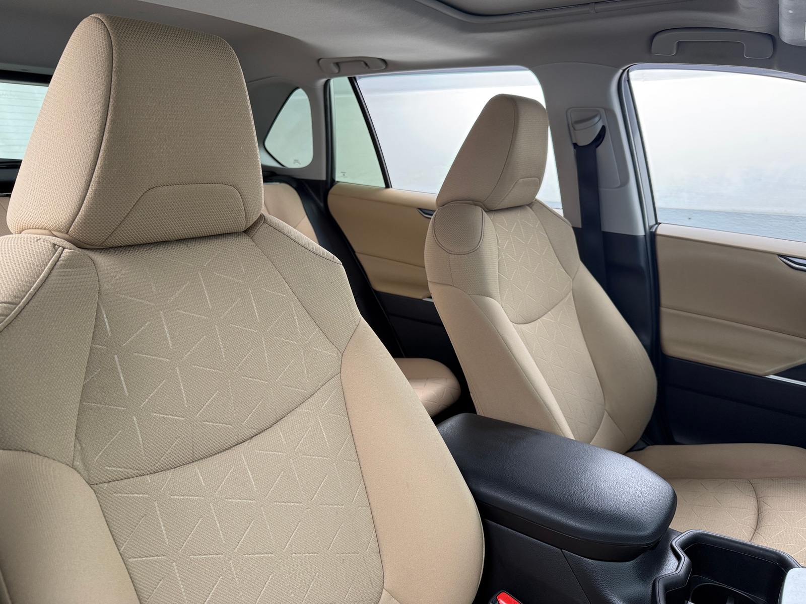 Thumbnail: 2022 Toyota RAV4 - 2