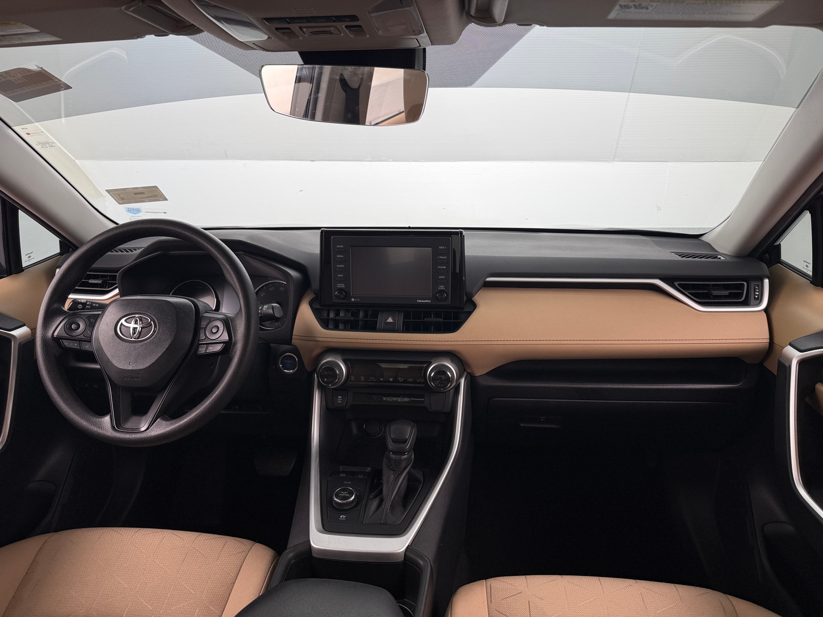 Thumbnail: 2022 Toyota RAV4 - 3