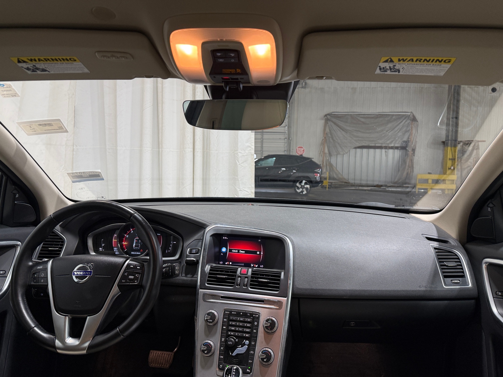 Thumbnail: 2017 Volvo XC60 - 2