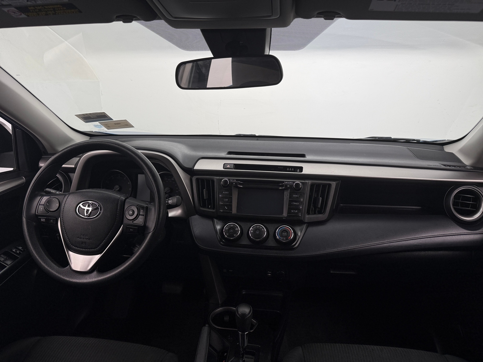 Thumbnail: 2017 Toyota RAV4 - 3