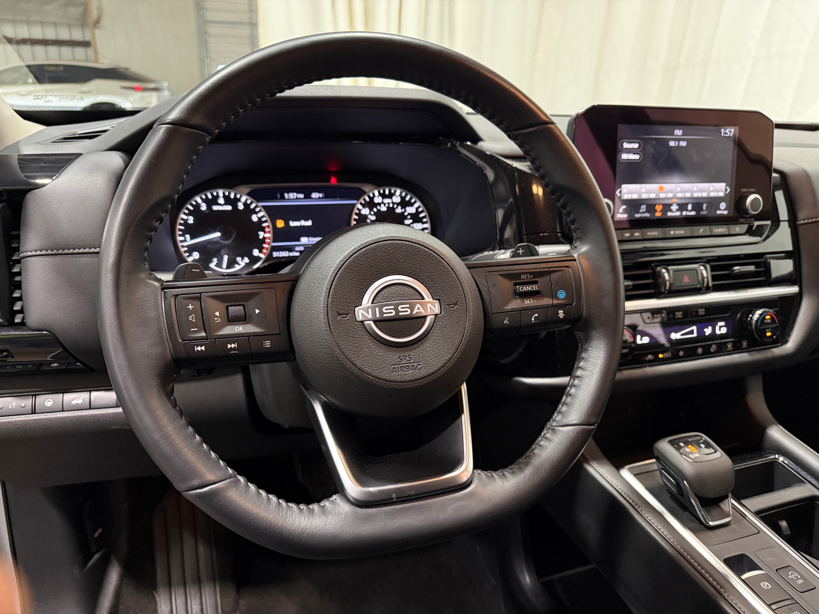 Thumbnail: 2025 Nissan Pathfinder - 5