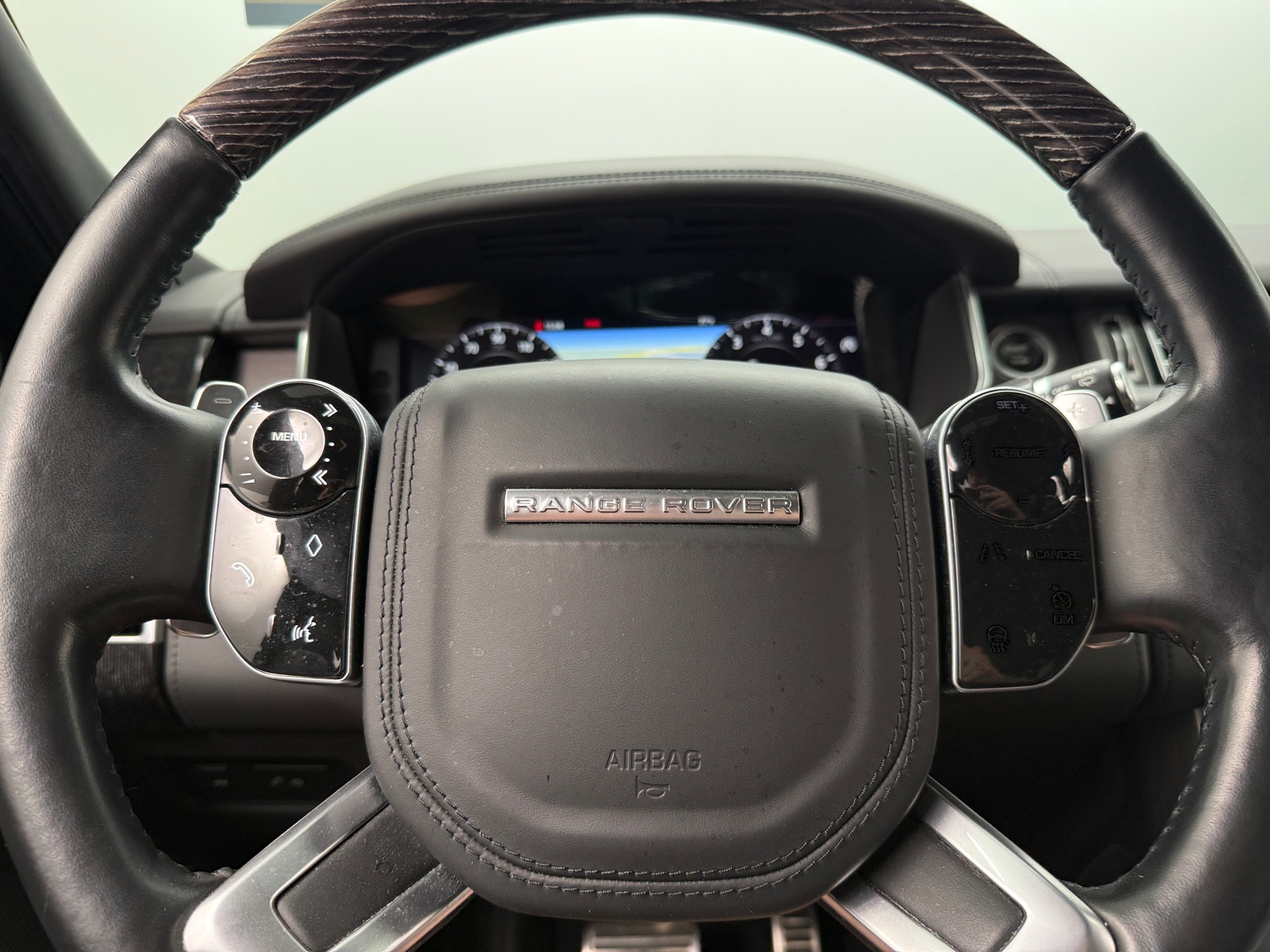 Thumbnail: 2021 Land Rover Range Rover - 4