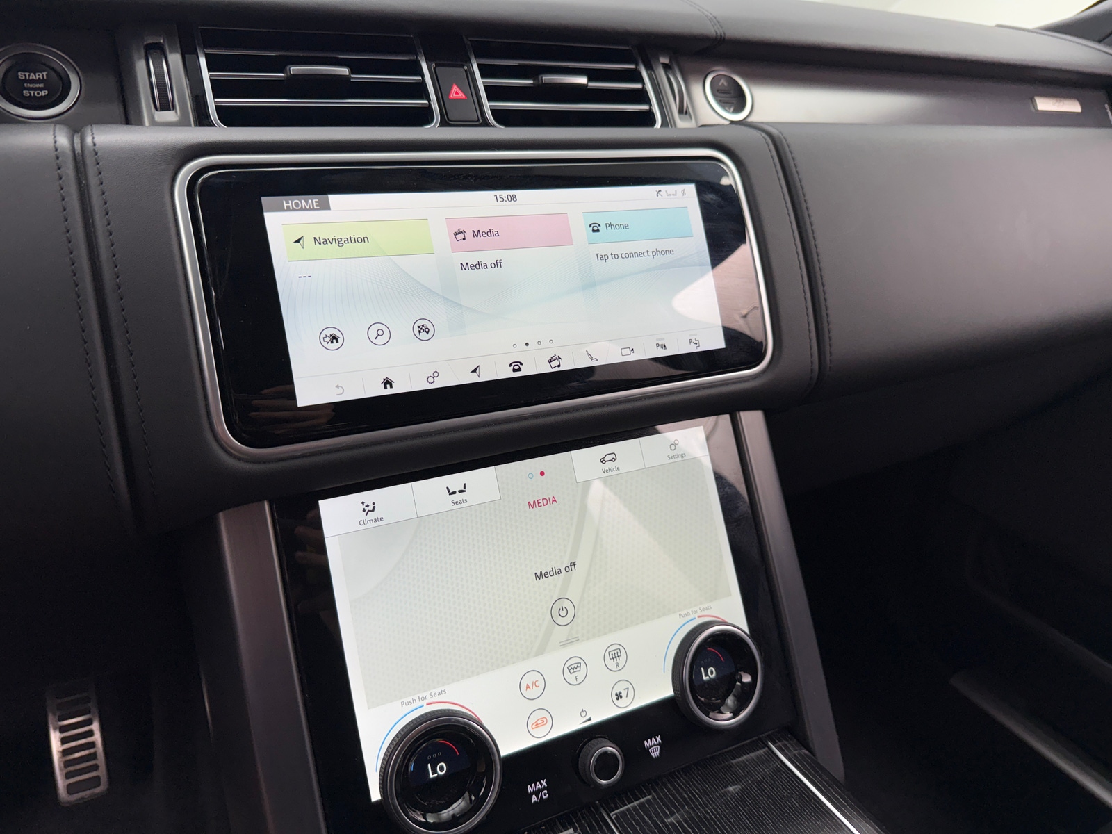 Thumbnail: 2021 Land Rover Range Rover - 3