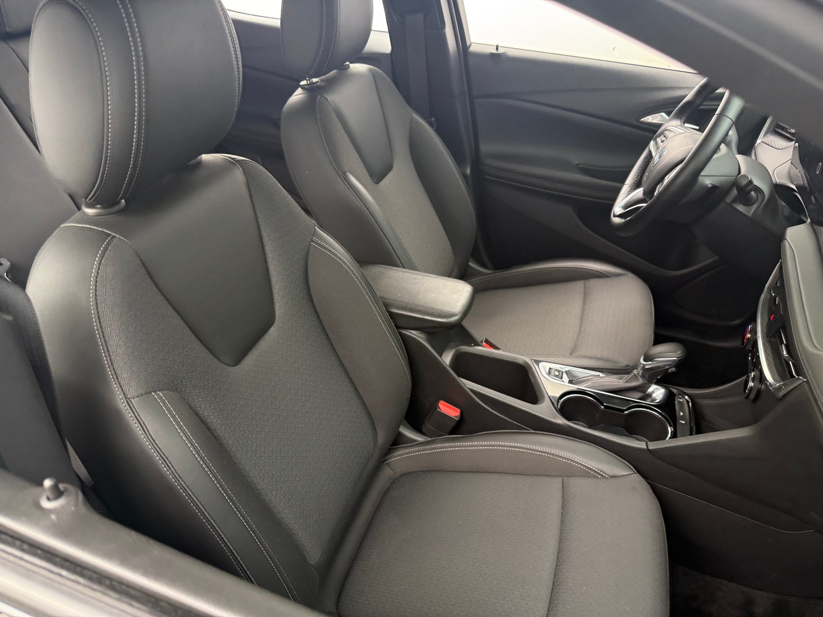 Thumbnail: 2025 Buick Encore GX - 2