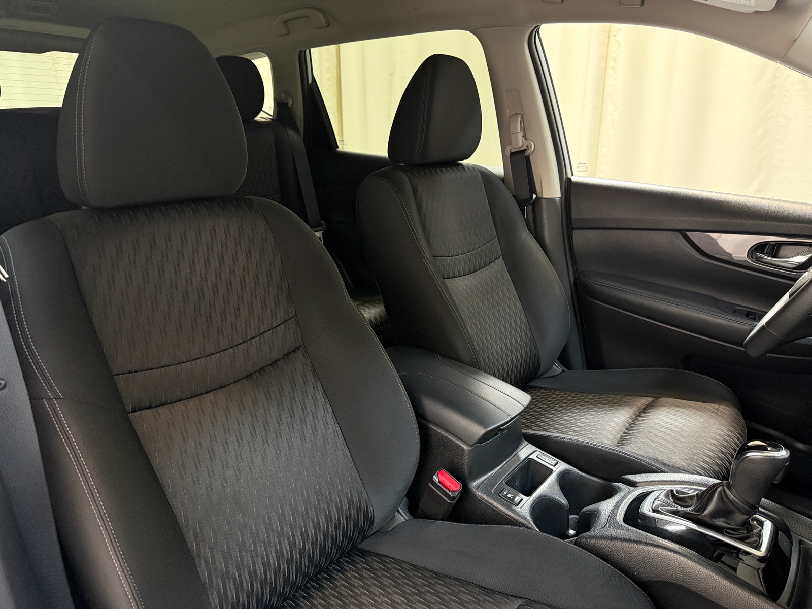 Thumbnail: 2018 Nissan Rogue - 2