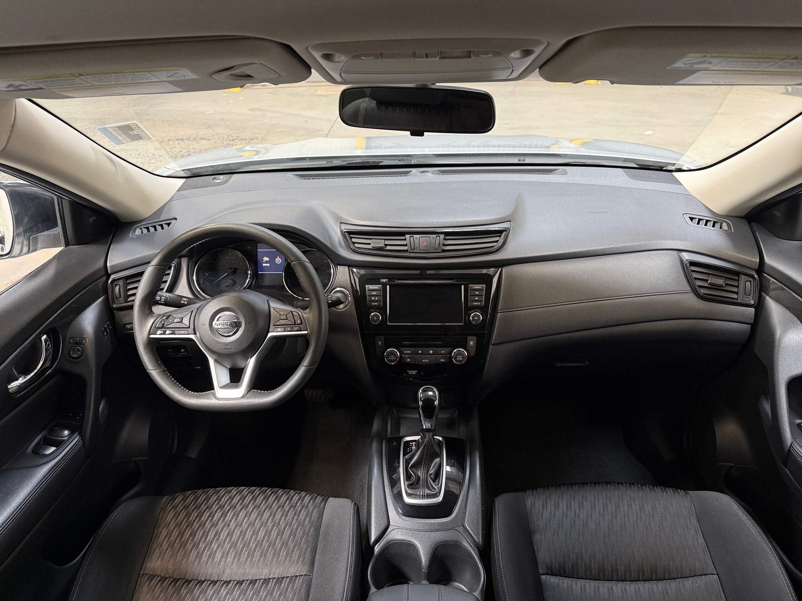 Thumbnail: 2018 Nissan Rogue - 3