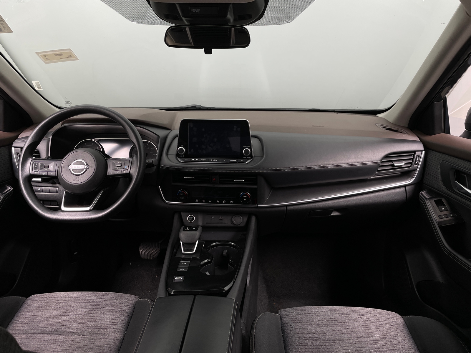 Thumbnail: 2023 Nissan Rogue - 3