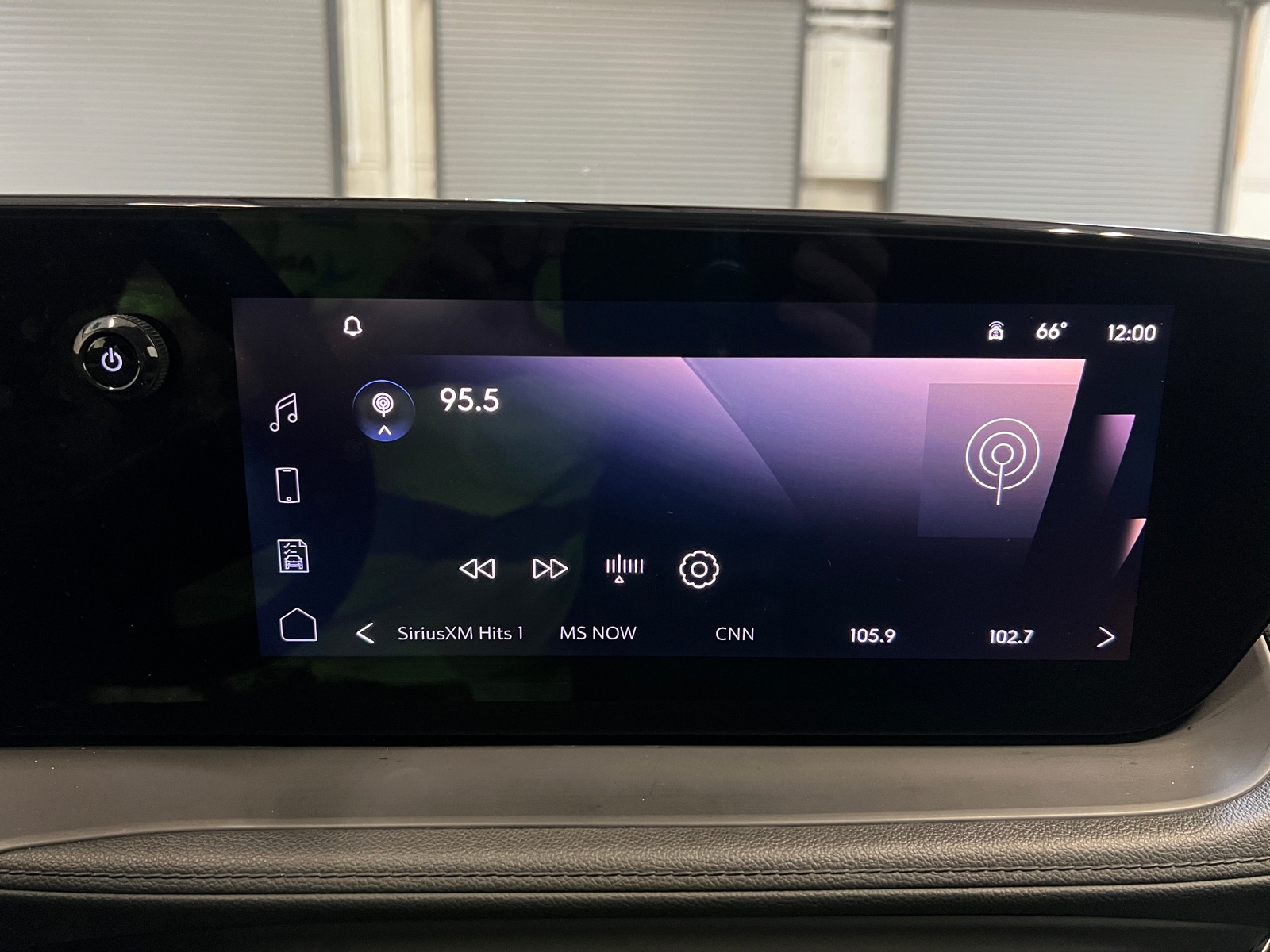 Thumbnail: 2025 Buick Encore GX - 3