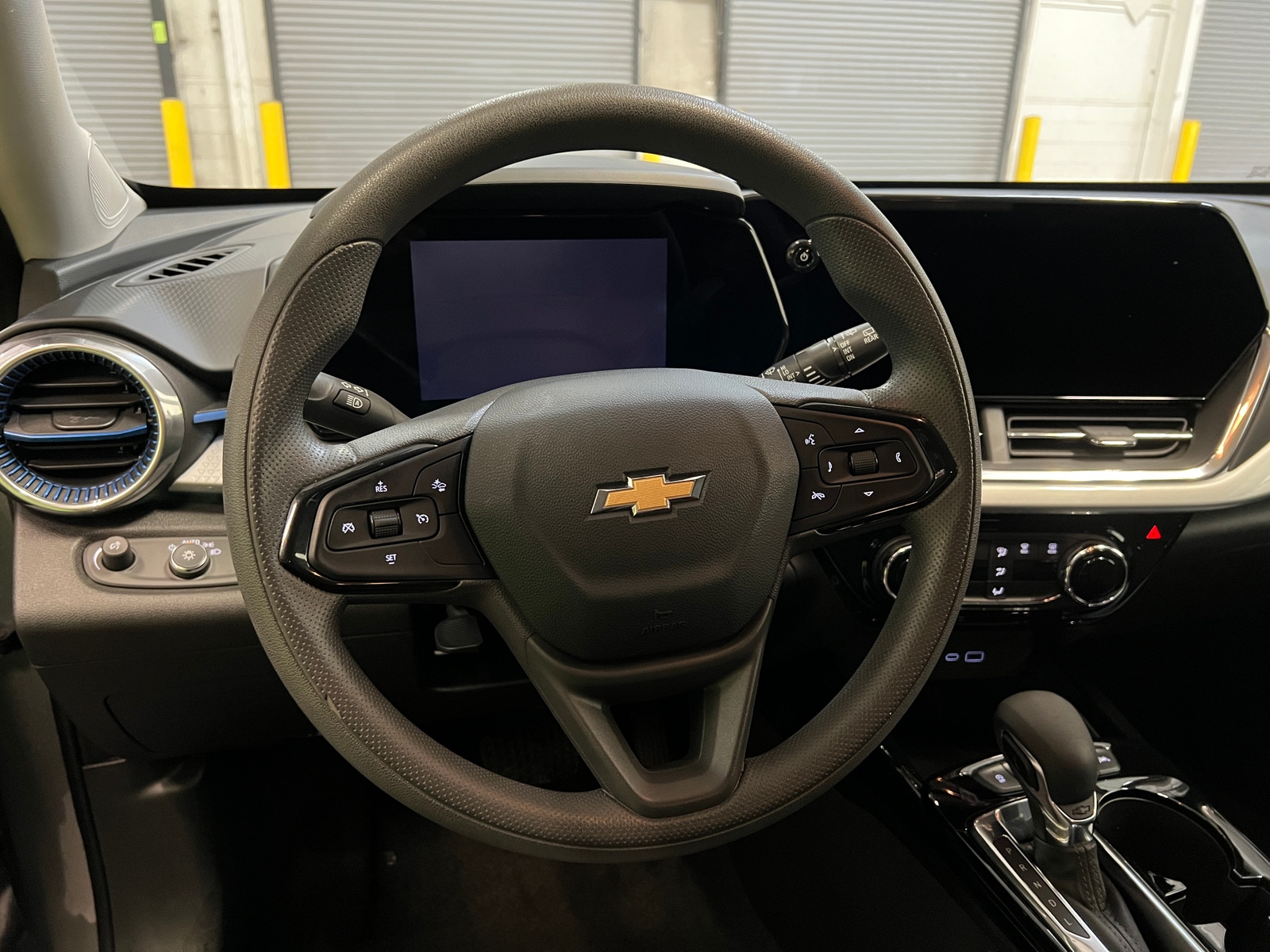 Thumbnail: 2025 Chevrolet Trax - 5