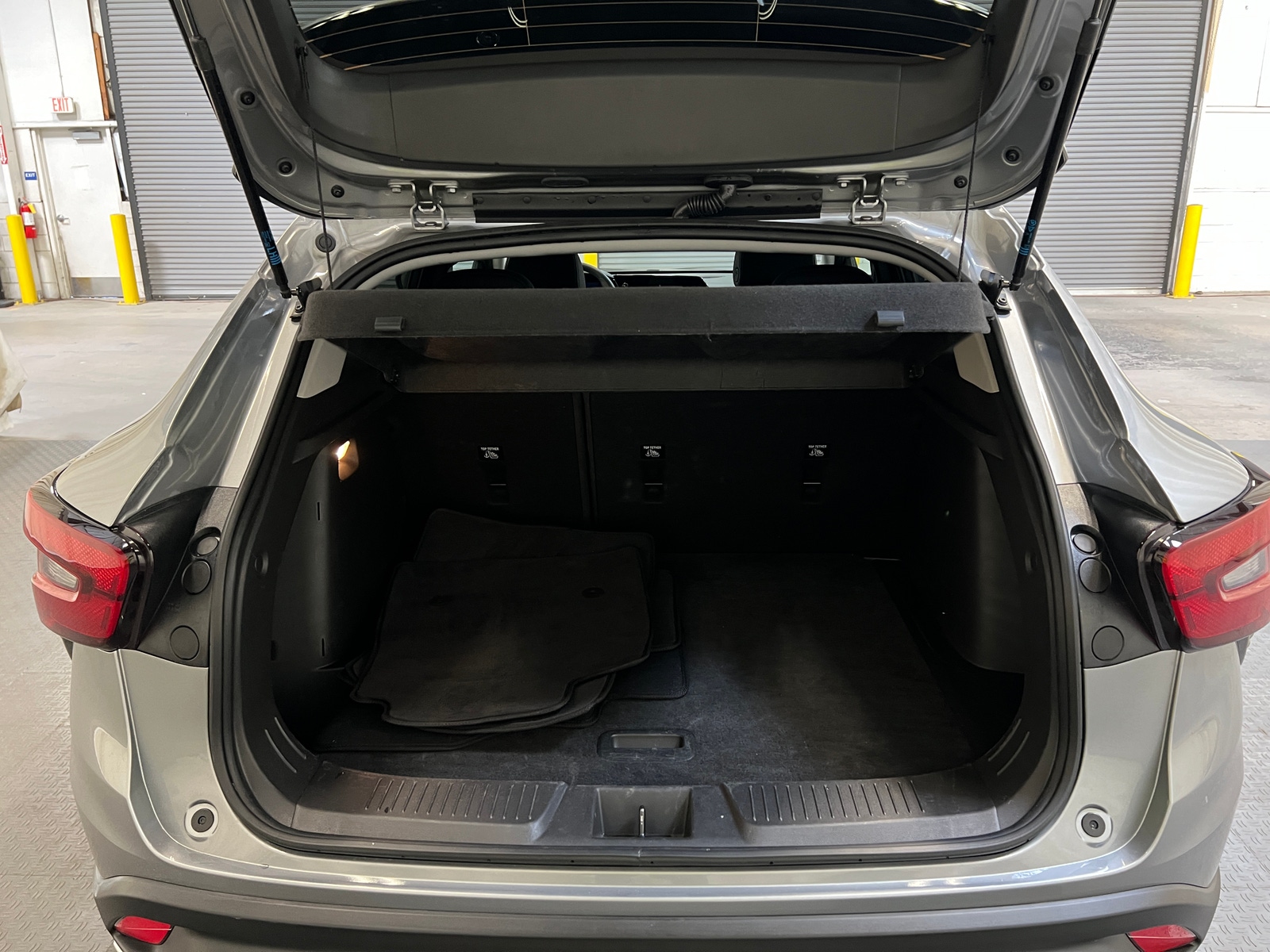 Thumbnail: 2025 Chevrolet Trax - 7