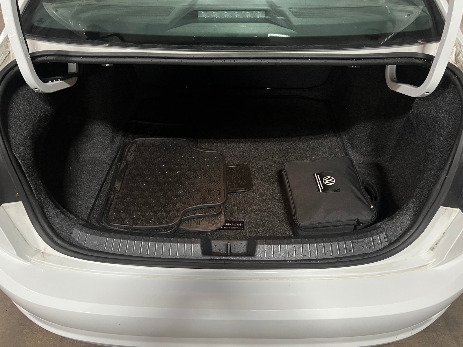 Thumbnail: 2021 Volkswagen Jetta - 6