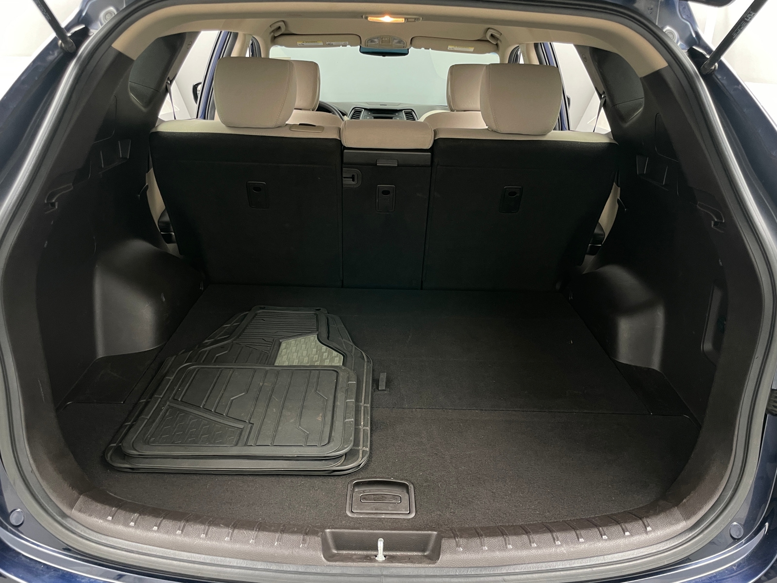 Thumbnail: 2018 Hyundai Santa Fe - 7