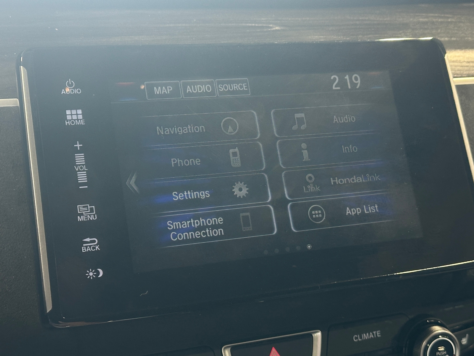 Thumbnail: 2018 Honda Clarity - 3