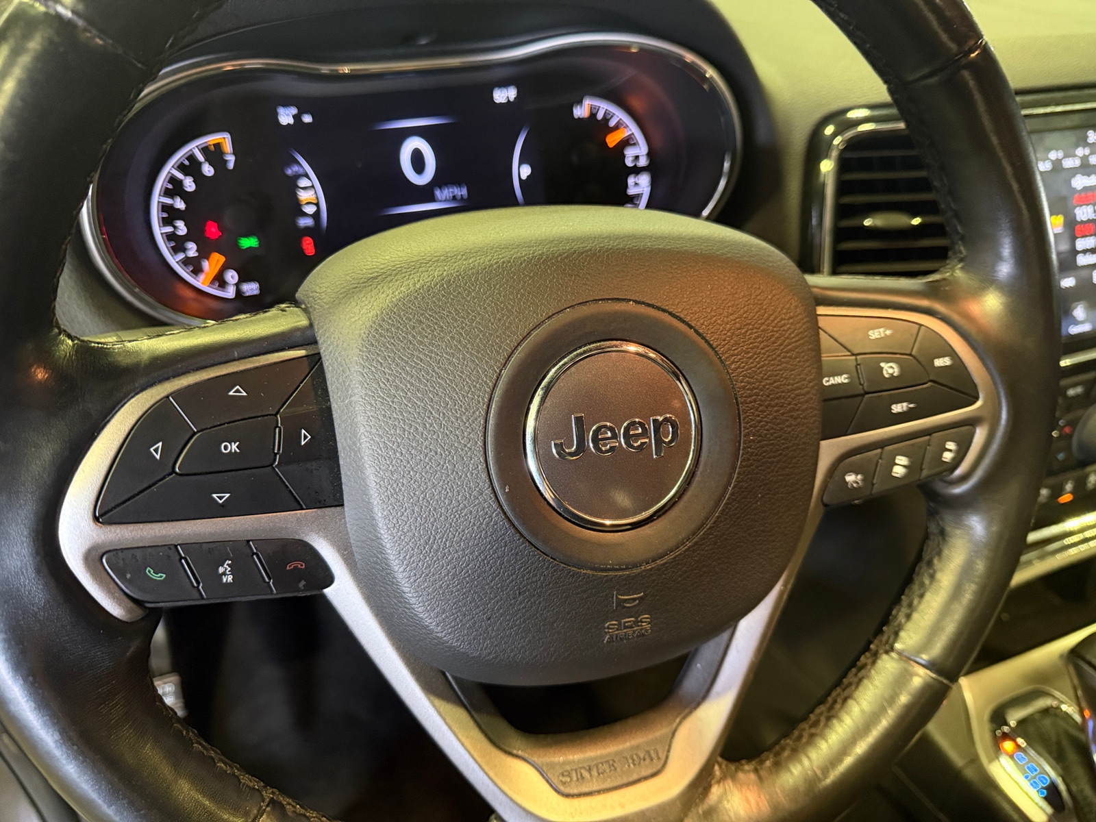 Thumbnail: 2021 Jeep Grand Cherokee - 4