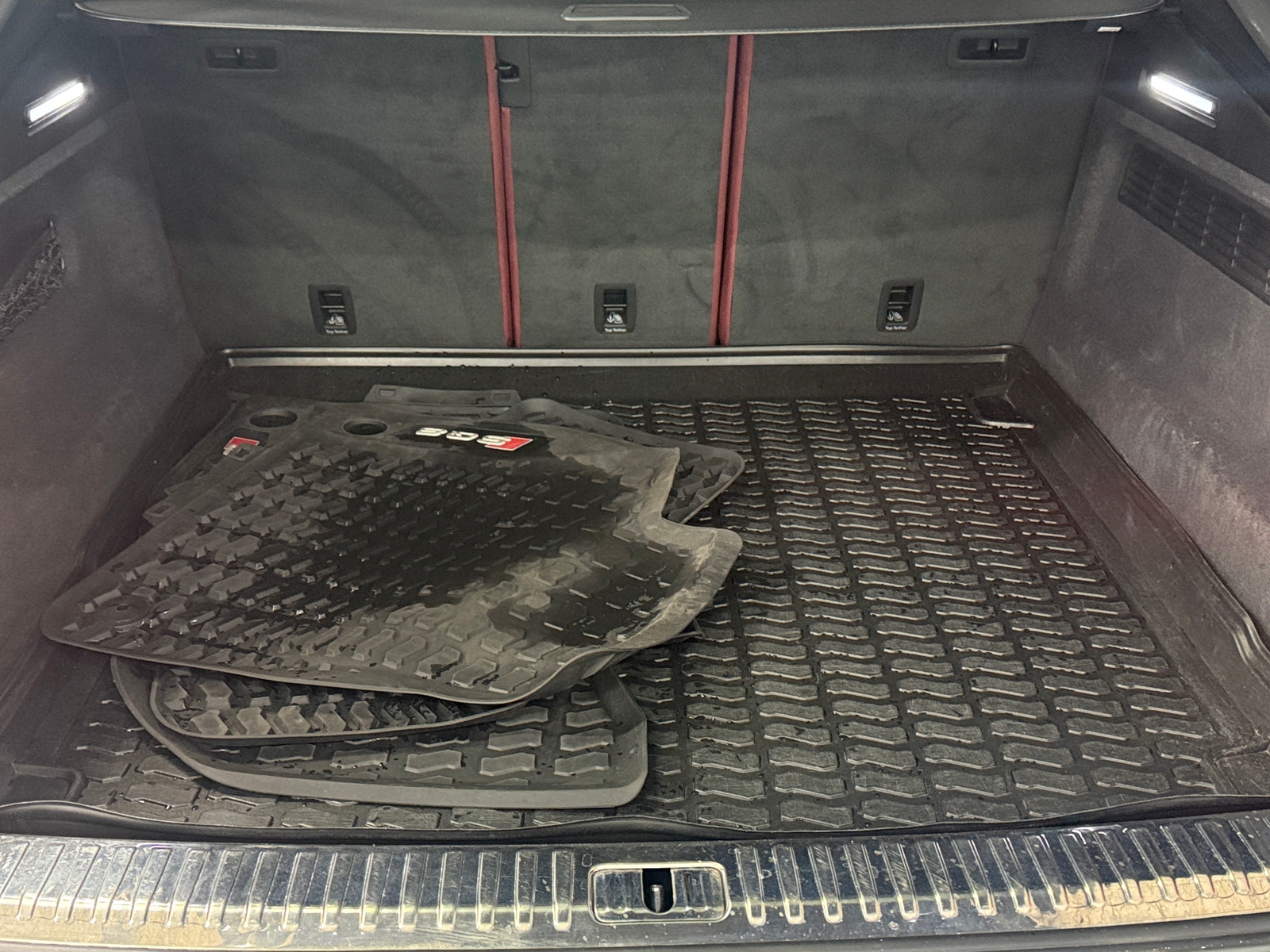 Thumbnail: 2022 Audi SQ8 - 6